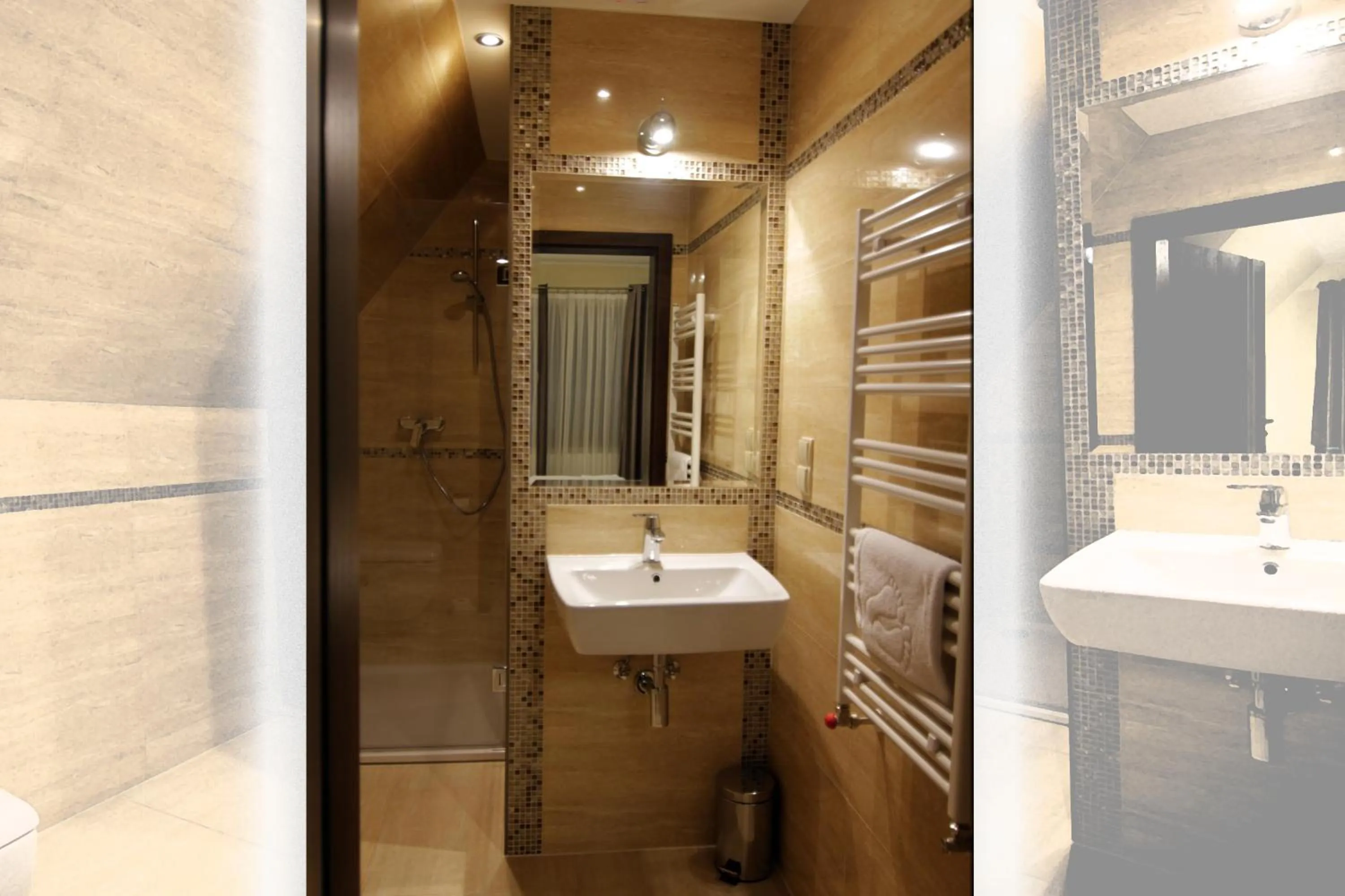 Shower in Wilcznik 10