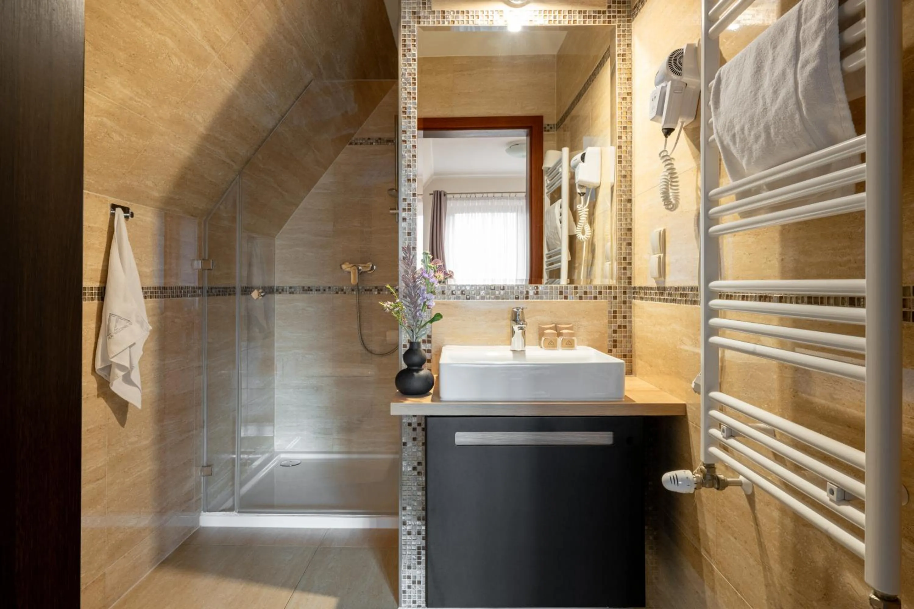 Shower in Wilcznik 10