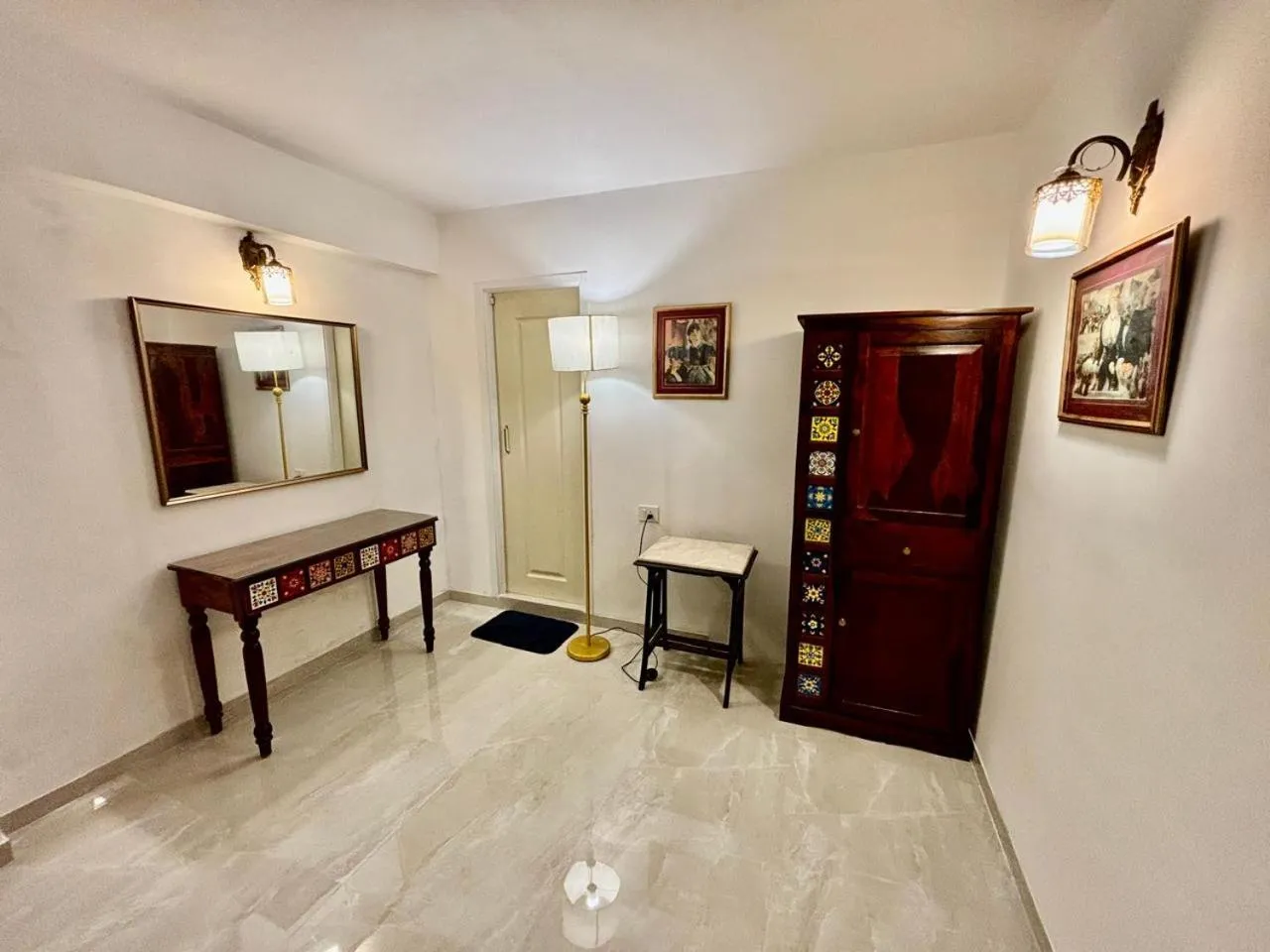 wardrobe in Honeywood Holiday Homes