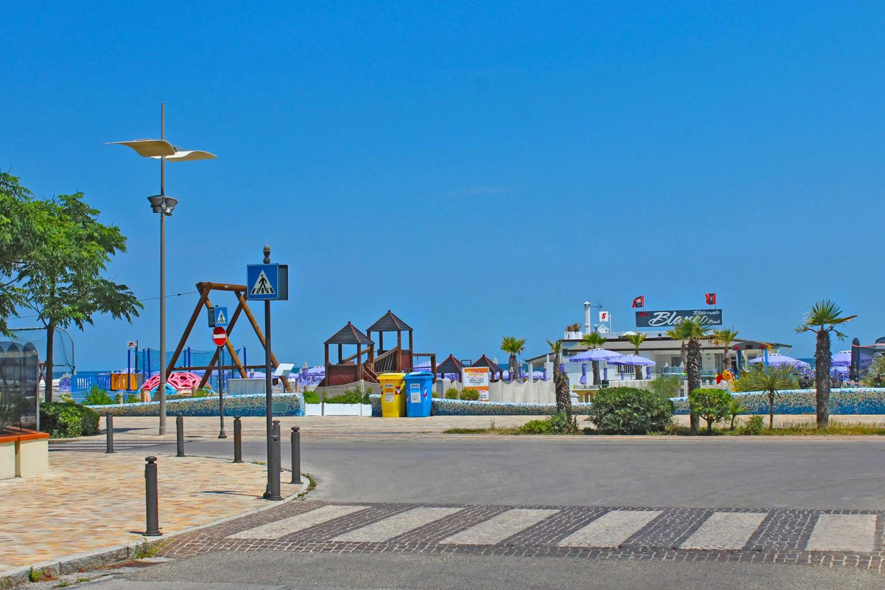 Beach in Hotel Bristol - a 30 mt dalla spiaggia