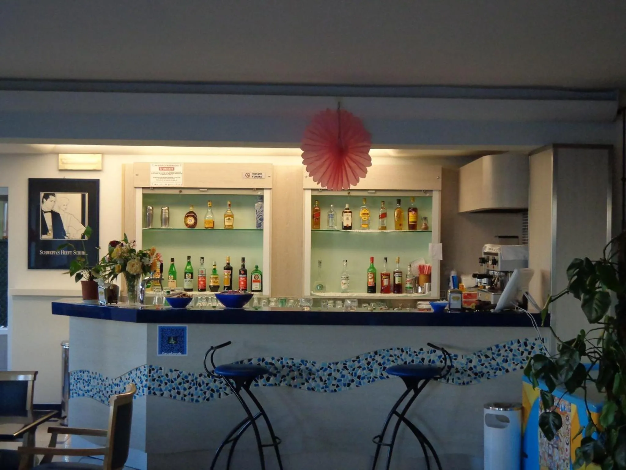 Lounge or bar in Hotel Bristol - a 30 mt dalla spiaggia