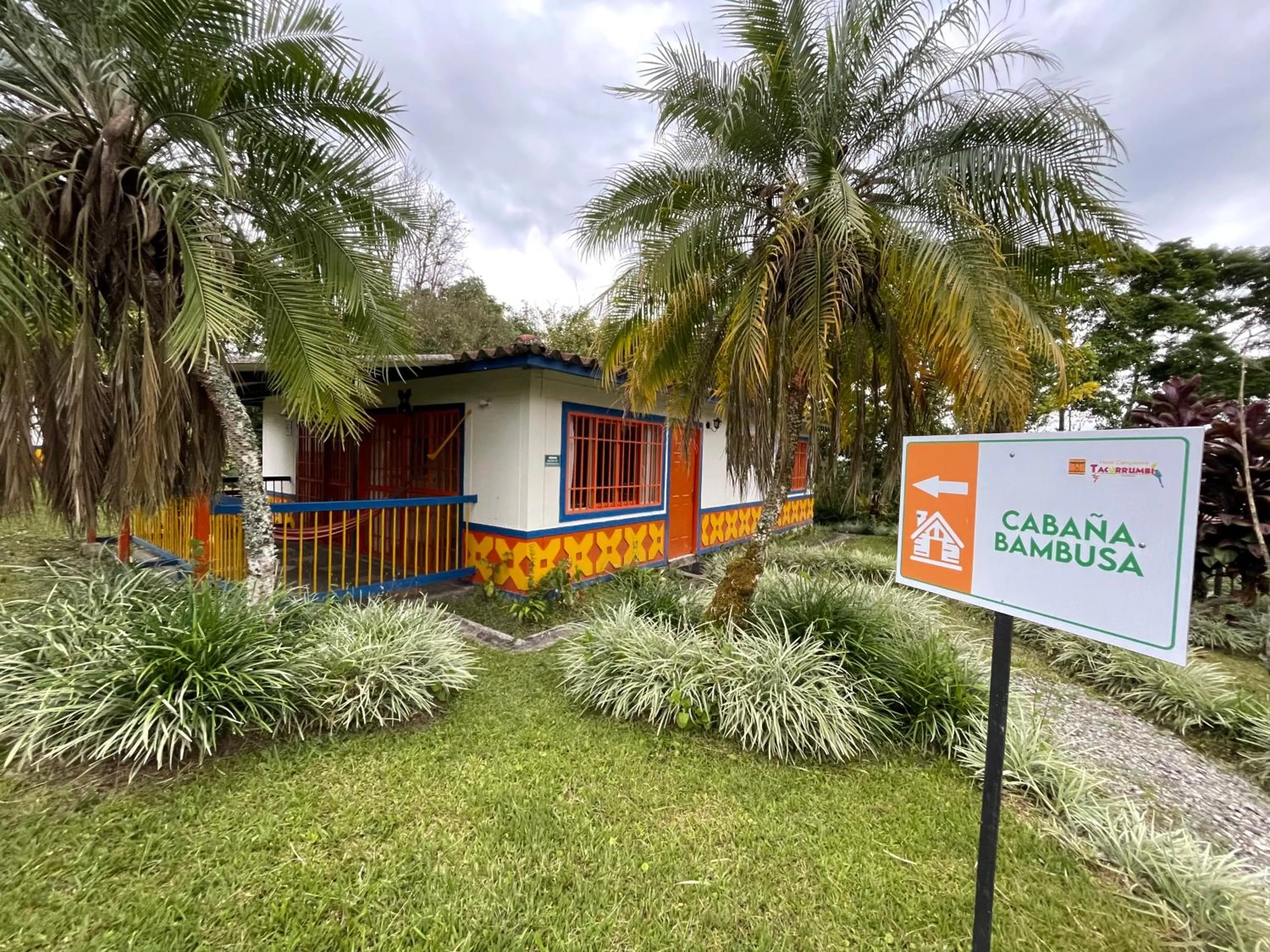 Three-Bedroom Townhouse in Hotel Campestre Tacurrumbi