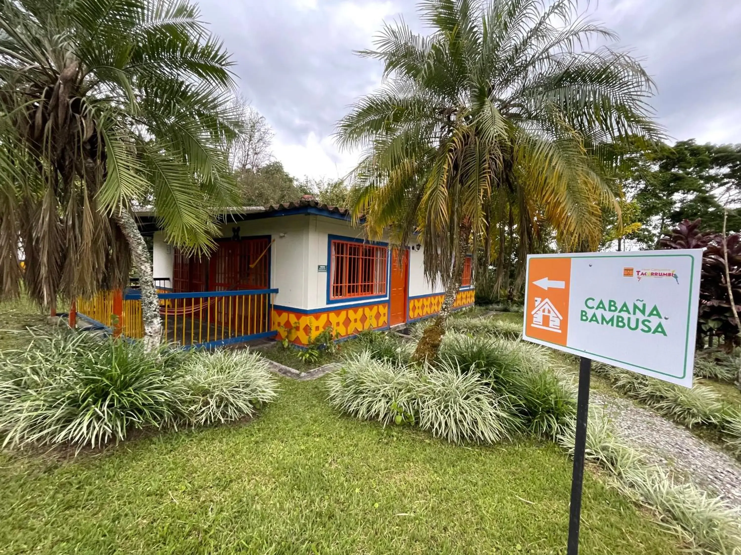 Three-Bedroom Townhouse in Hotel Campestre Tacurrumbi Three-Bedroom Townhouse in Hotel Campestre Tacurrumbi
