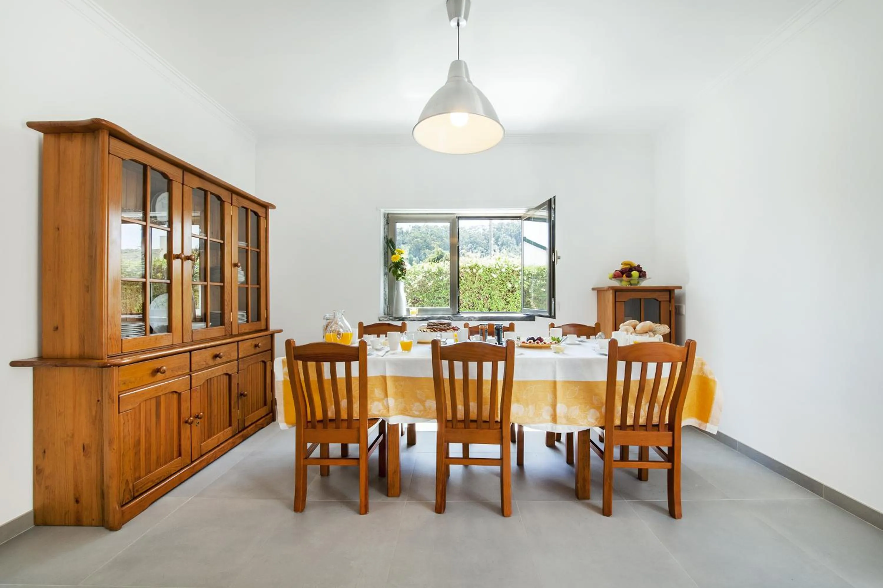 Communal kitchen in Beachouse - Surf, Bed & Breakfast