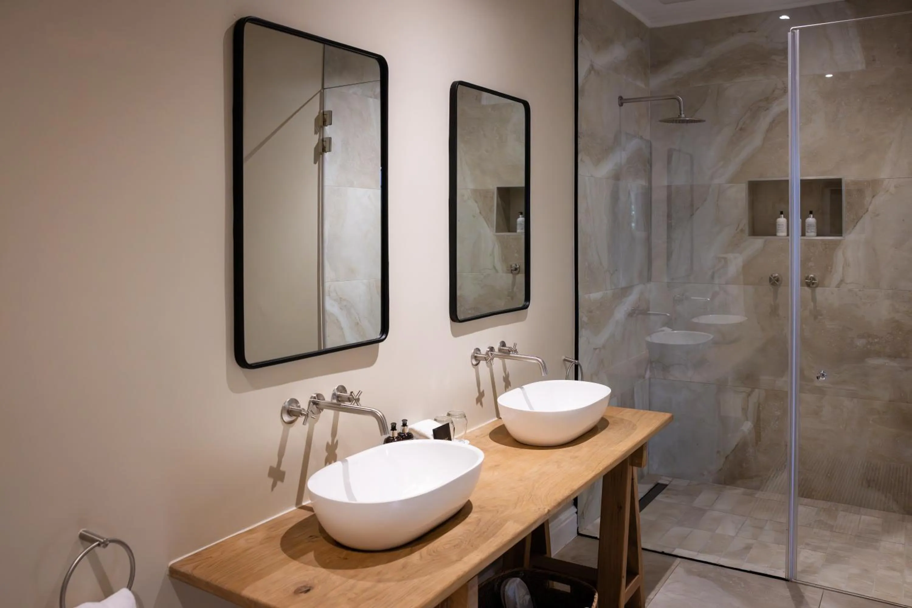 Shower in Grande Provence