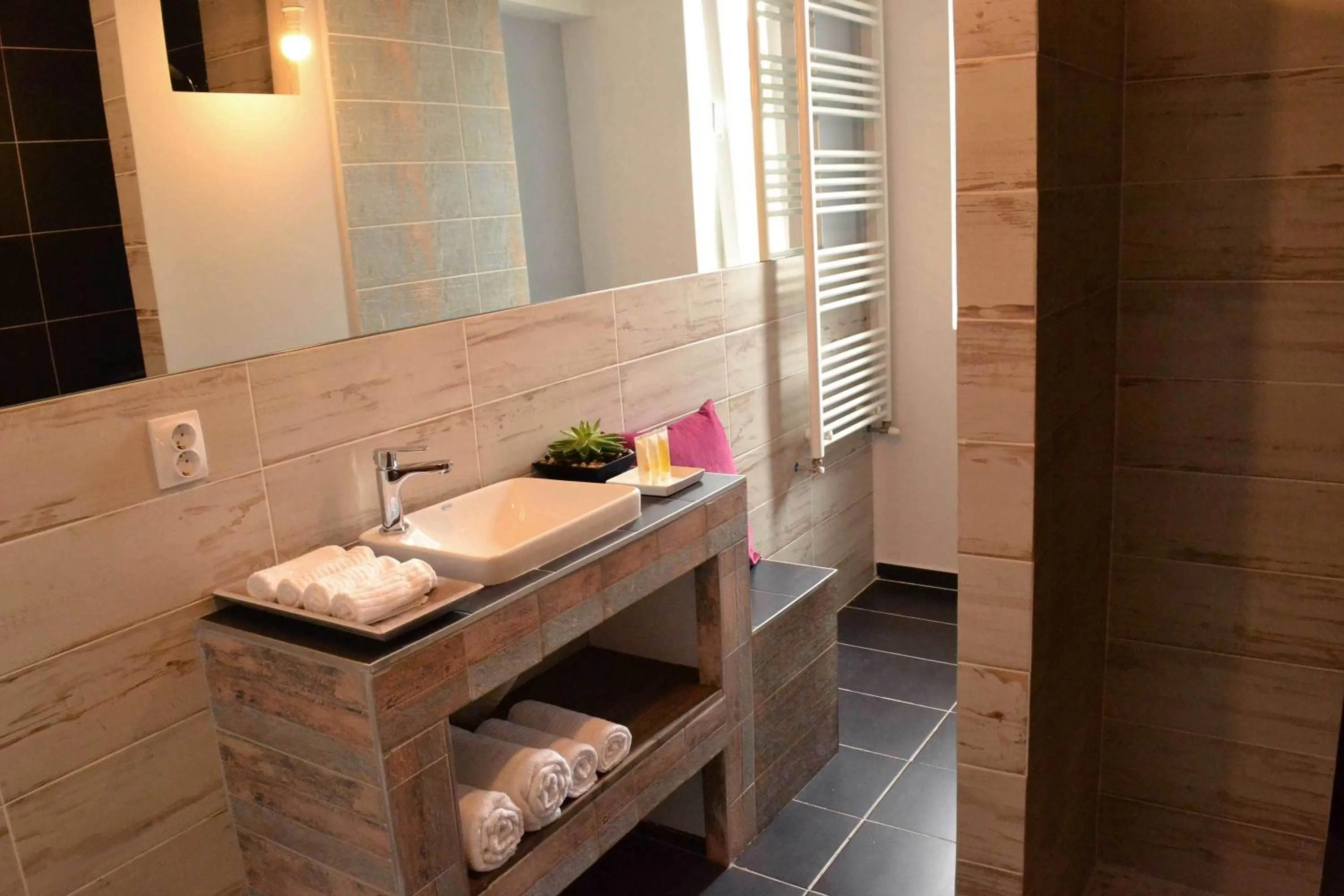 Bathroom in JN Boutique Apartments