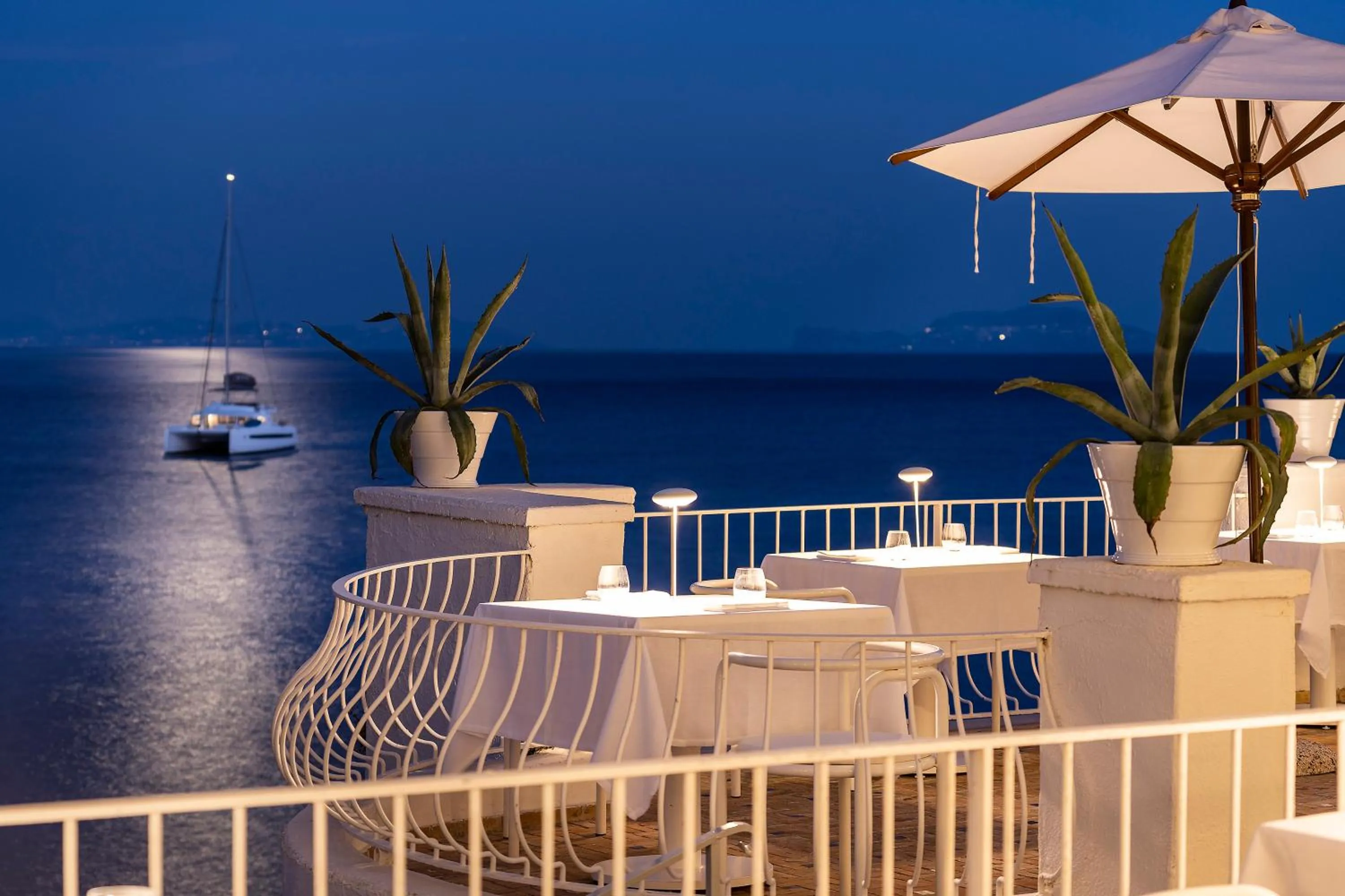 Restaurant/places to eat in Miramare Sea Resort & Spa