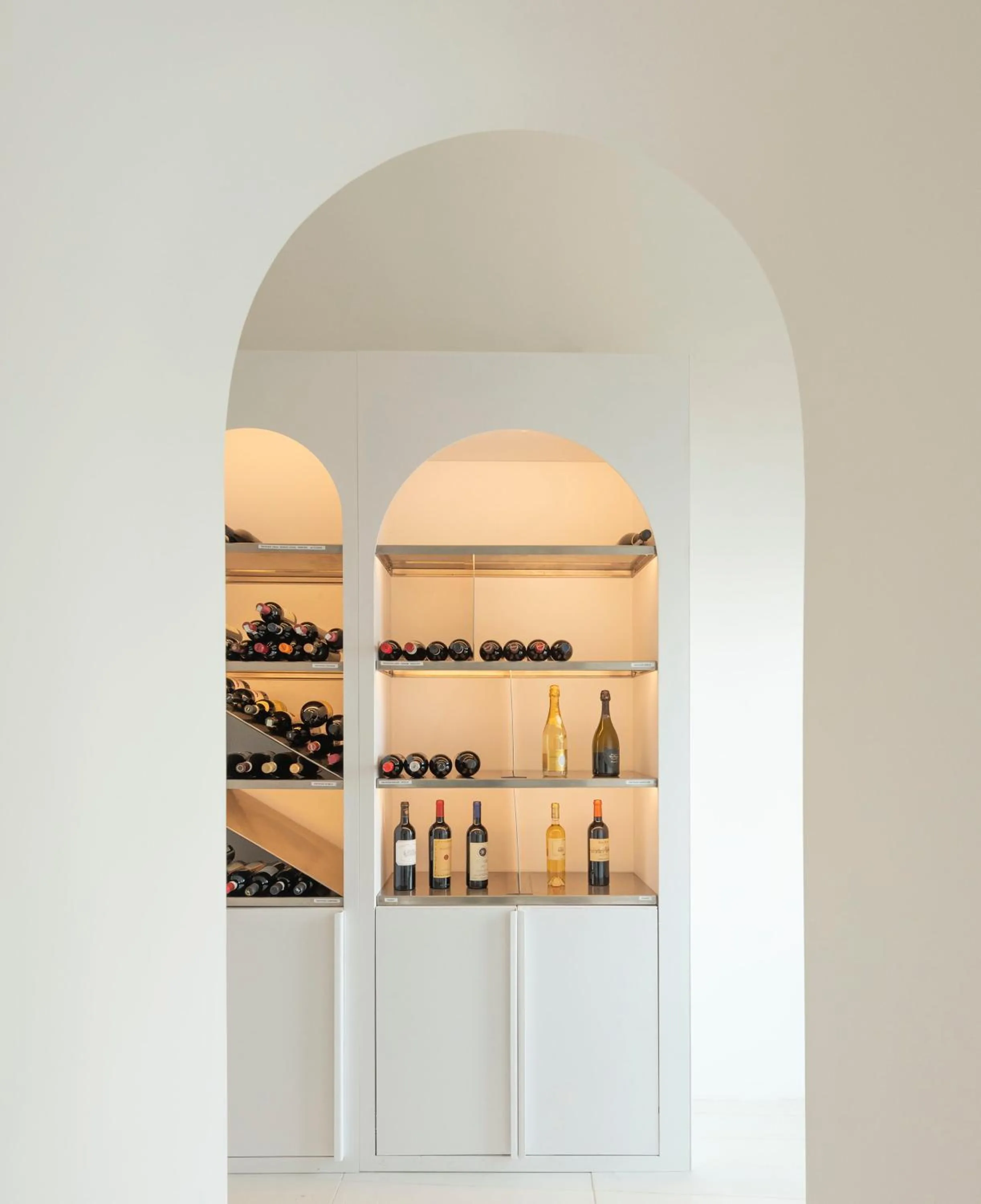 Restaurant/places to eat in Miramare Sea Resort & Spa