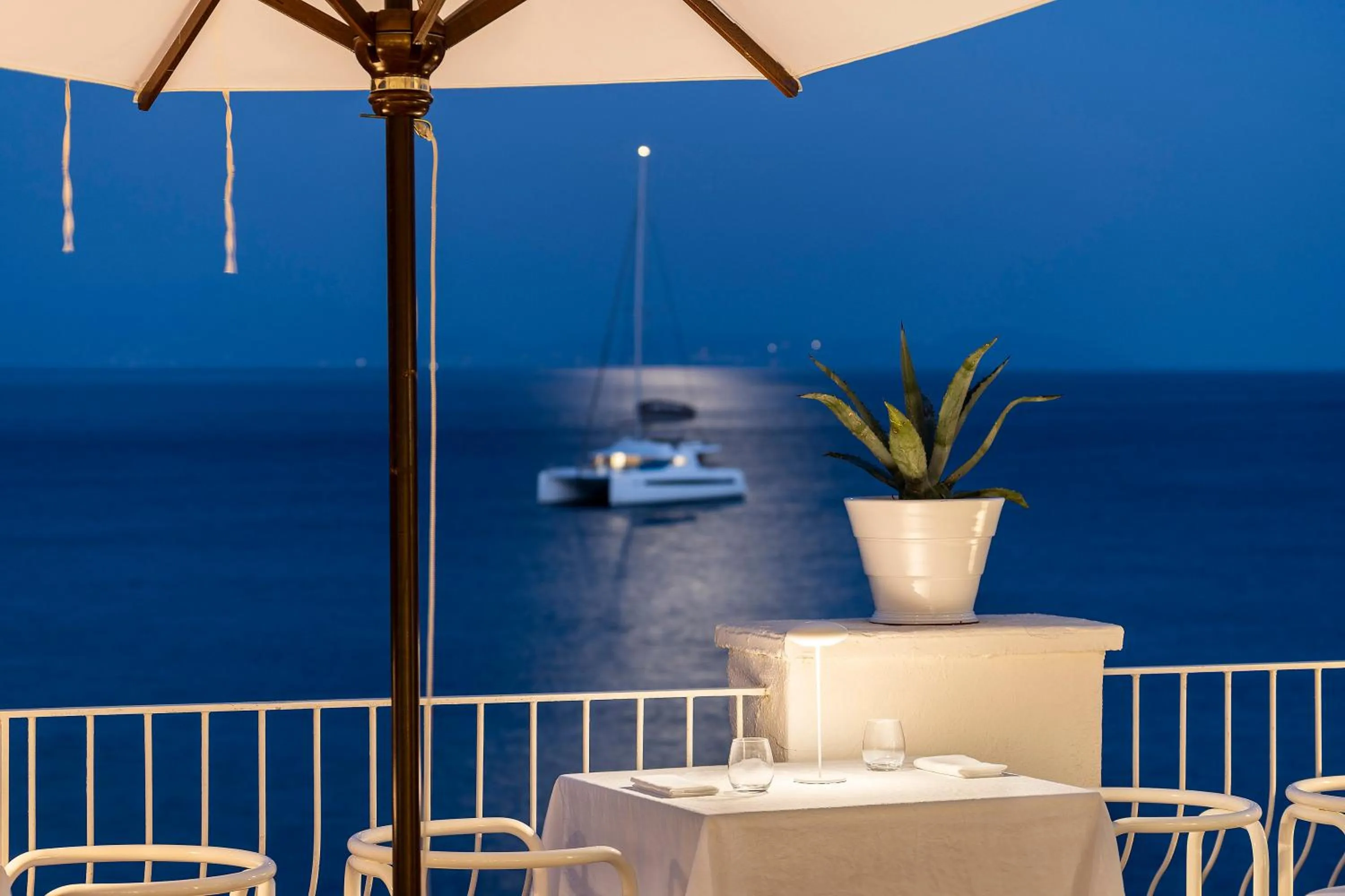 Restaurant/places to eat in Miramare Sea Resort & Spa