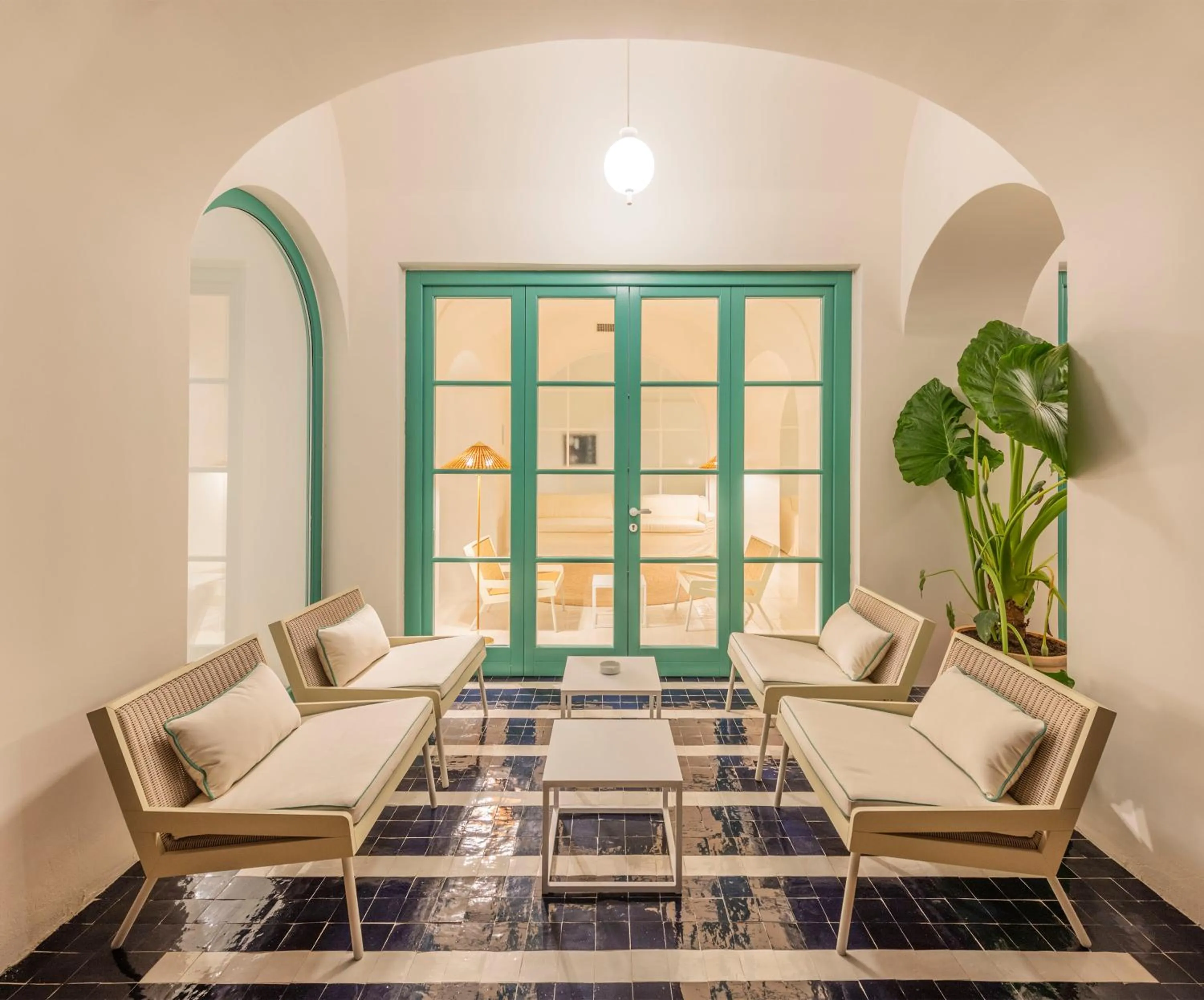 Living room in Miramare Sea Resort & Spa