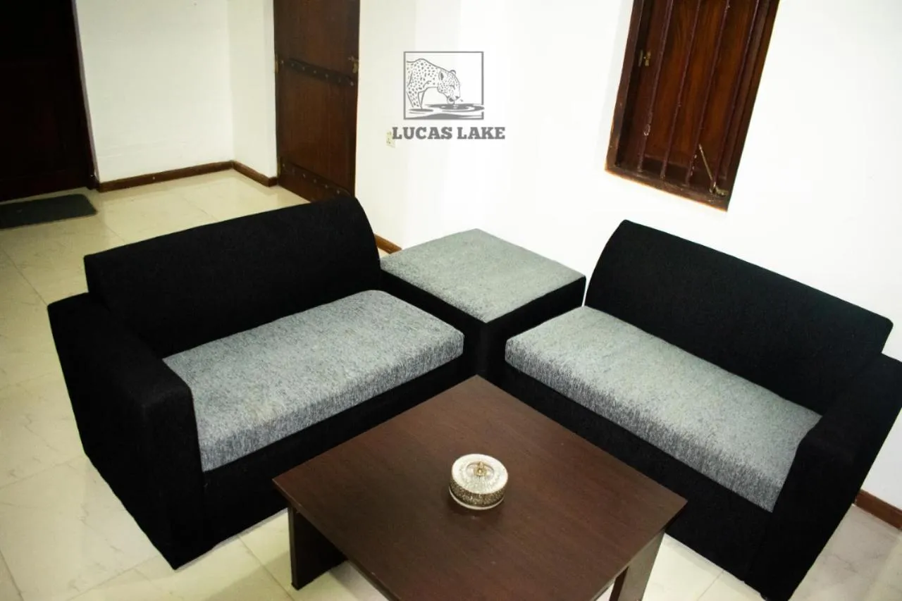 Yala Lucas Lake Hotel