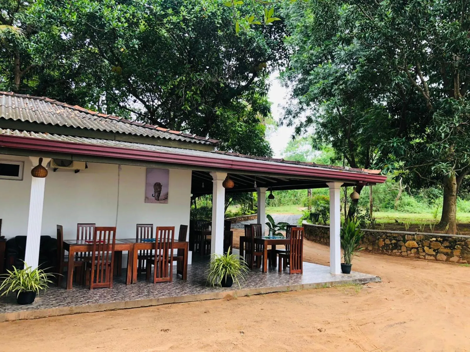 Balcony/Terrace in Yala Lucas Lake Hotel