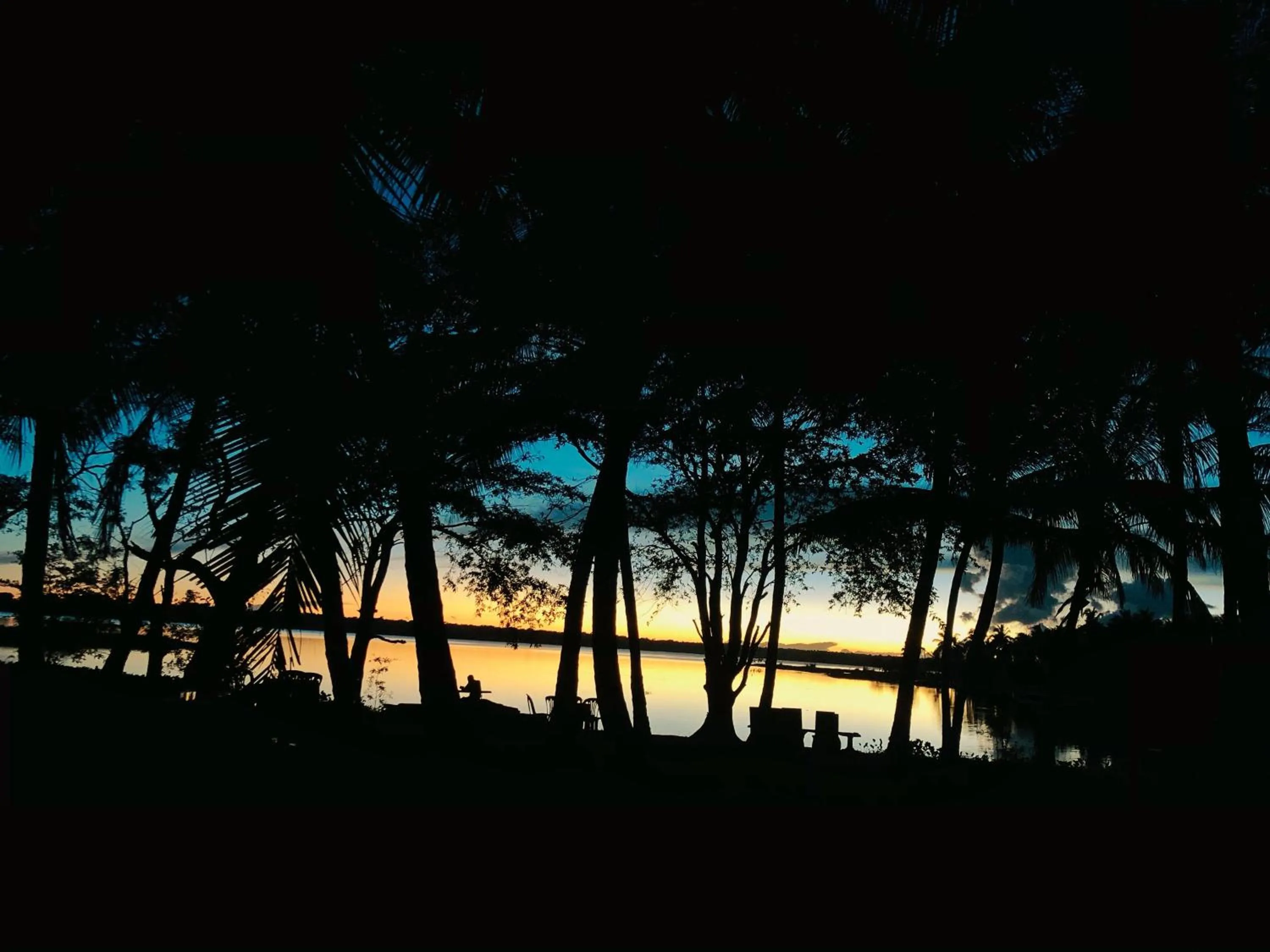 Yala Lucas Lake Hotel