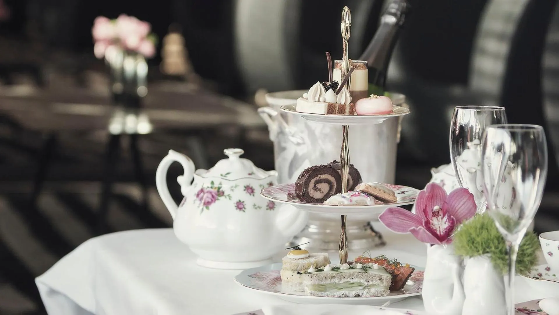 Alcoholic drinks in The Watergate Hotel Georgetown