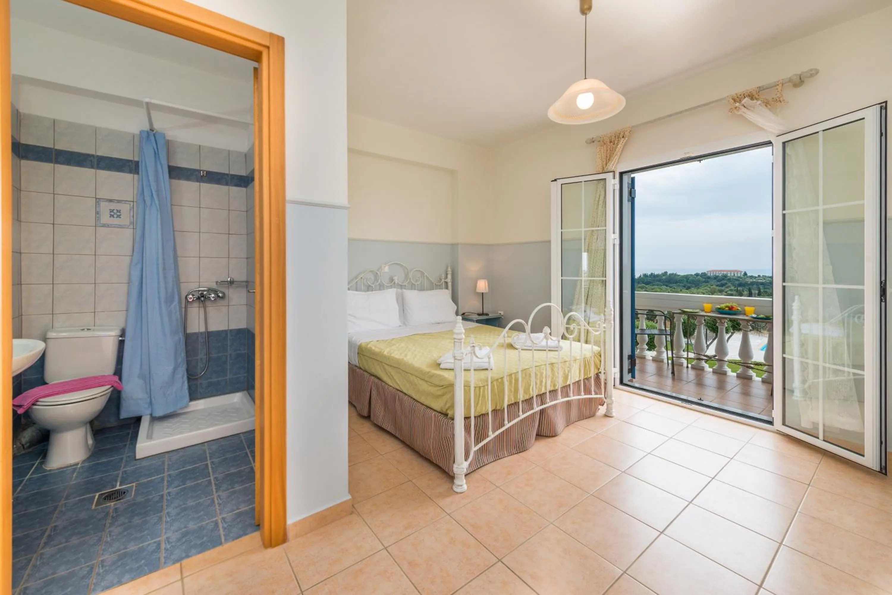 Bathroom, Bed in Elaias Gi Residence