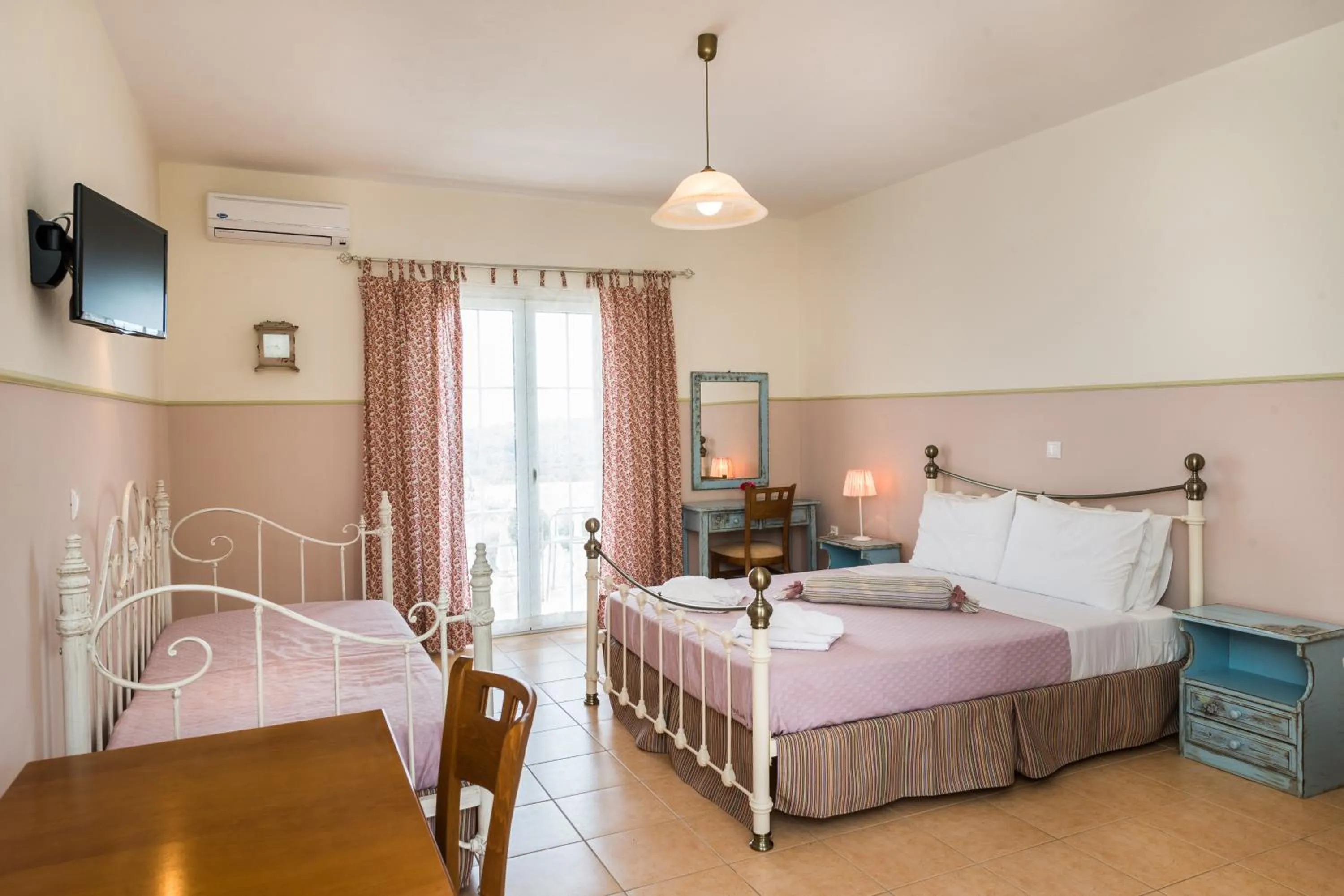 Bedroom, Bed in Elaias Gi Residence