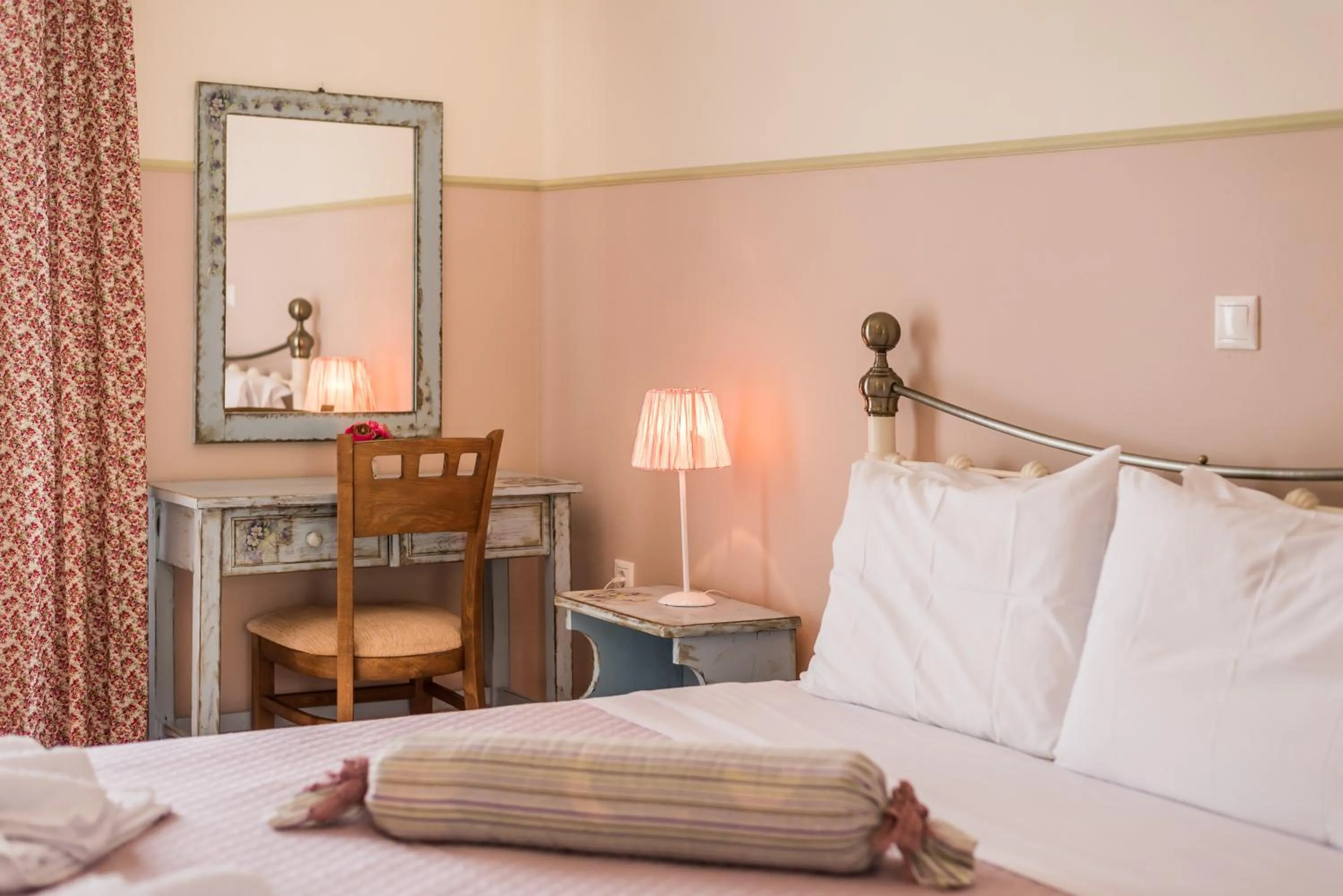 Bedroom, Bed in Elaias Gi Residence