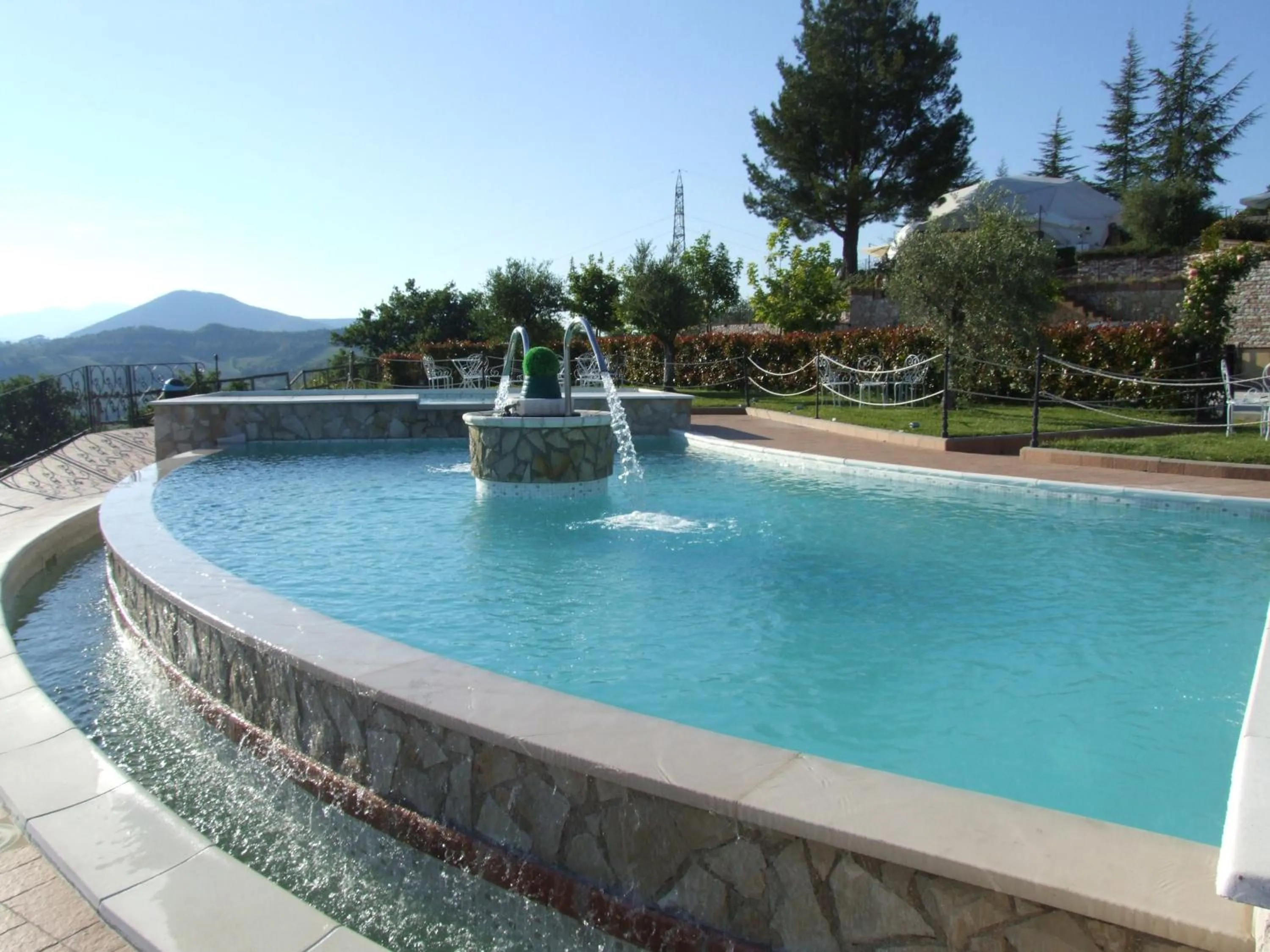 Swimming pool in La Castellaia Resort
