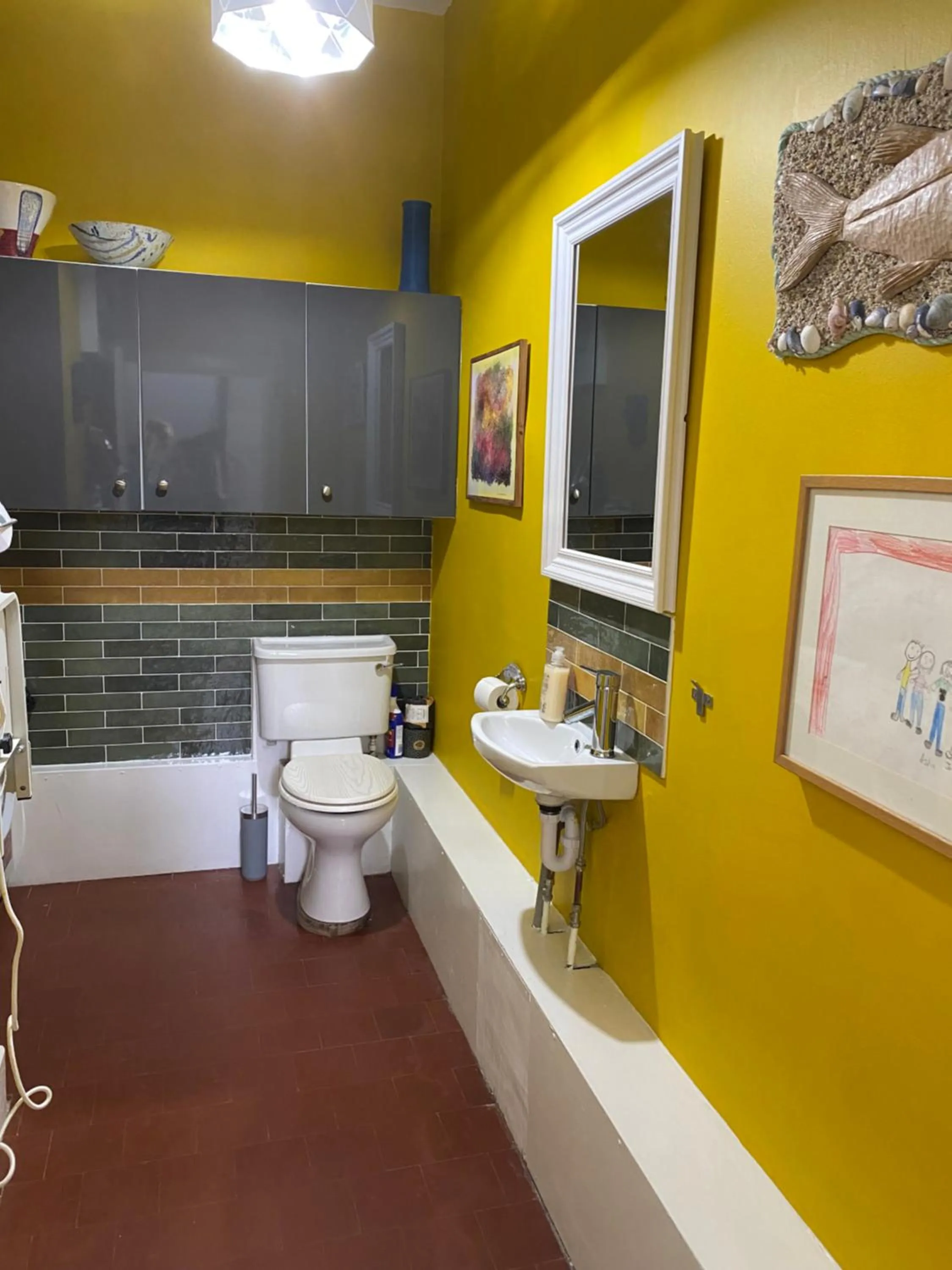 Toilet in Glengorm Castle