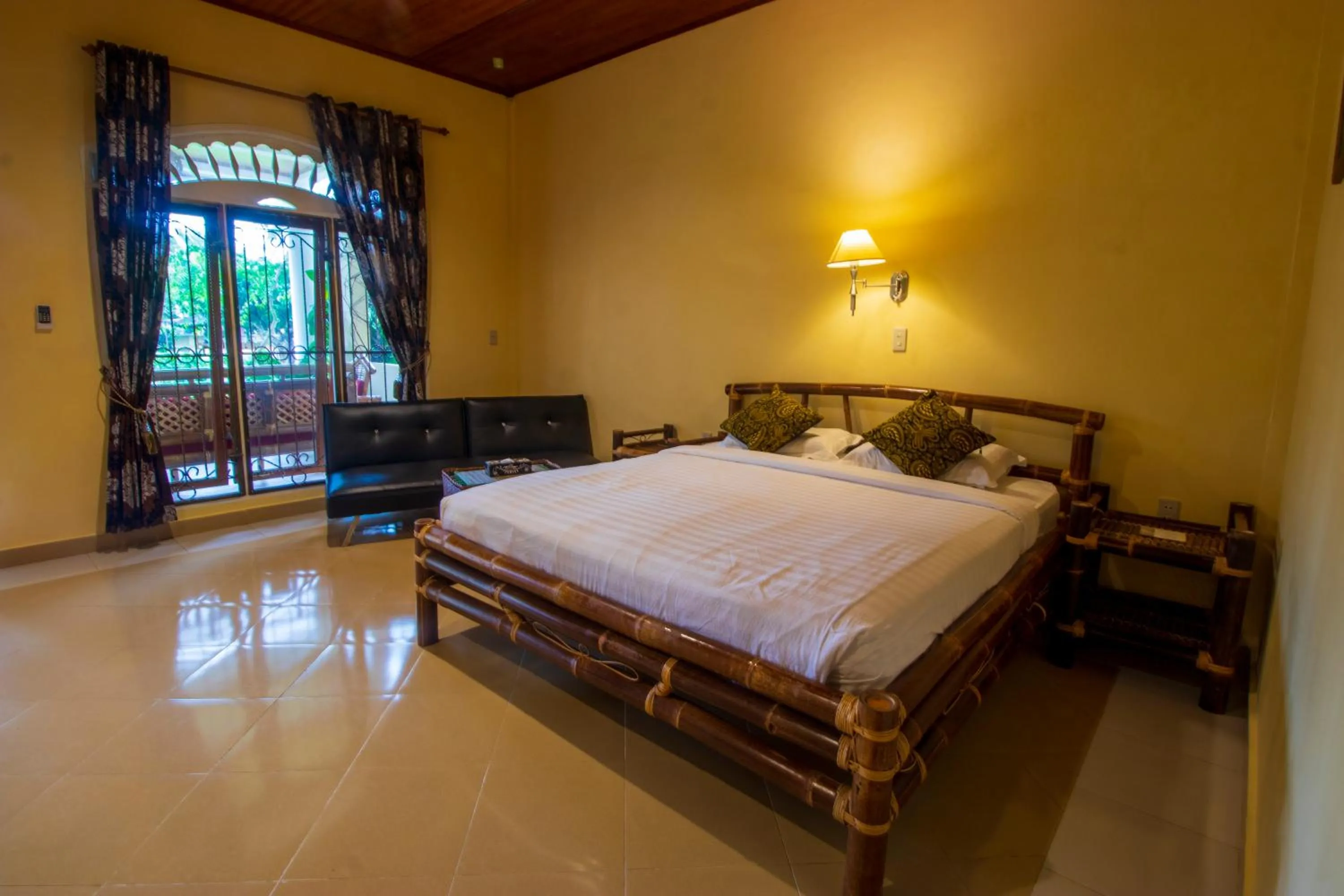 Bed in Tabo Cottages
