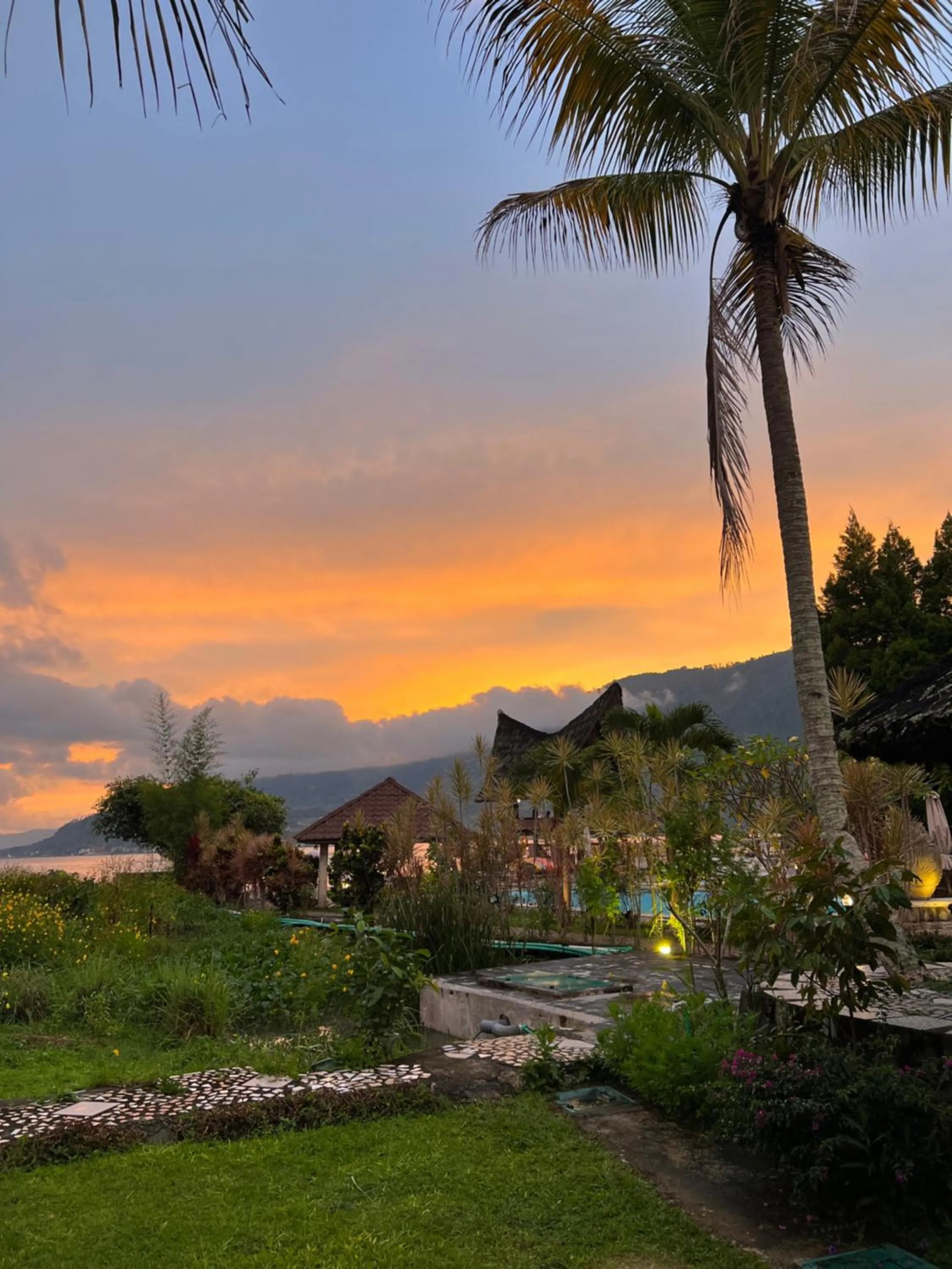 Sunset in Tabo Cottages