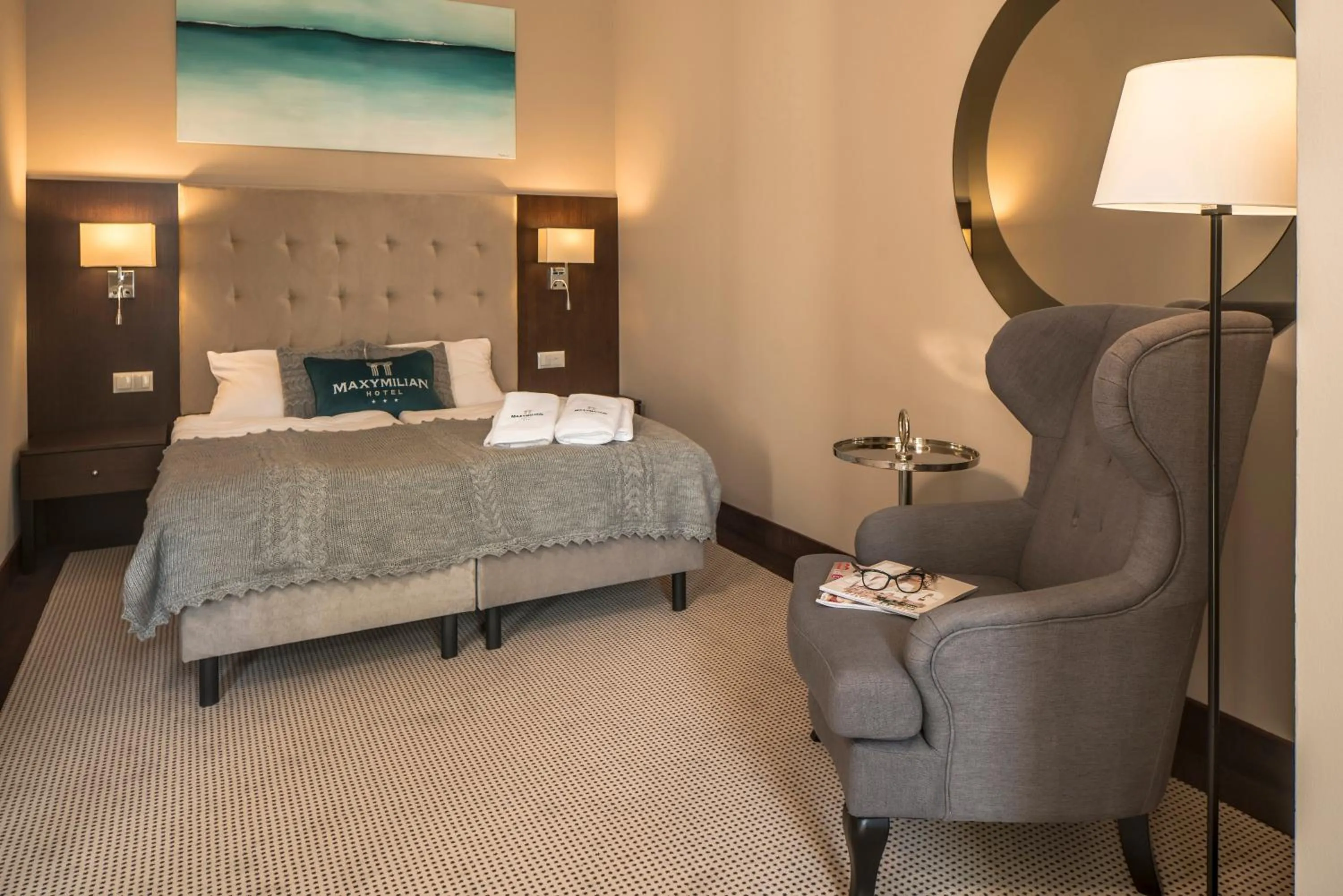 Photo of the whole room, Bed in Maxymilian Unique Hotel - Adults Only