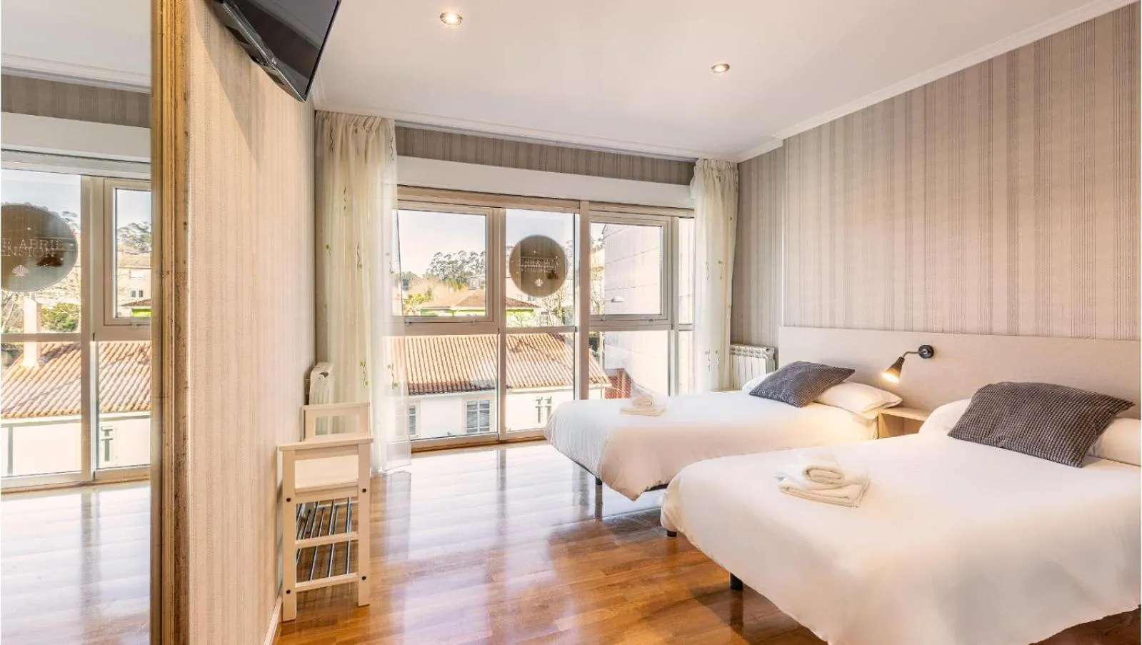 Photo of the whole room, Bed in Pensión 9 de Abril