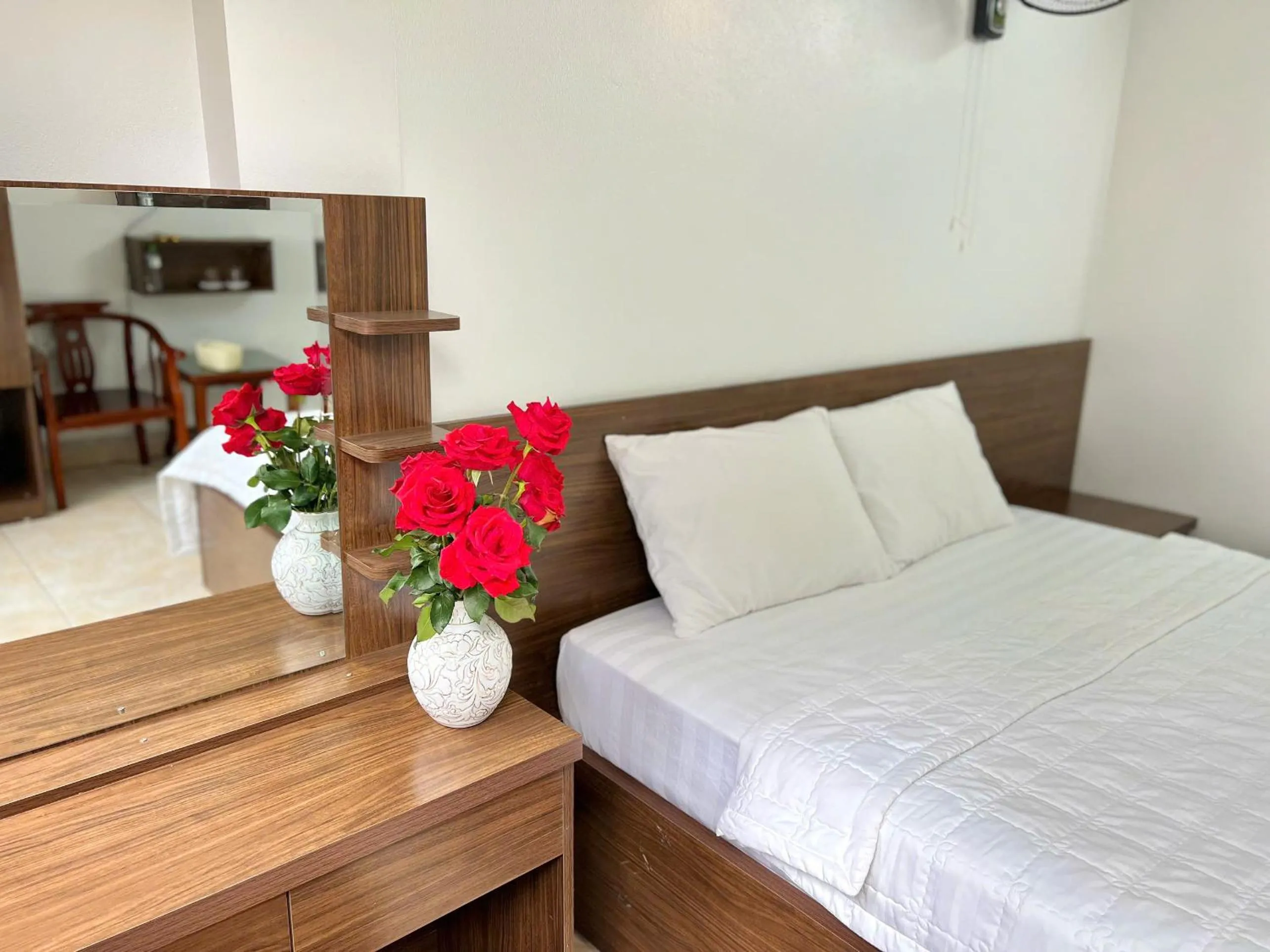 Bed in Noi Bai Sunflower Hotel