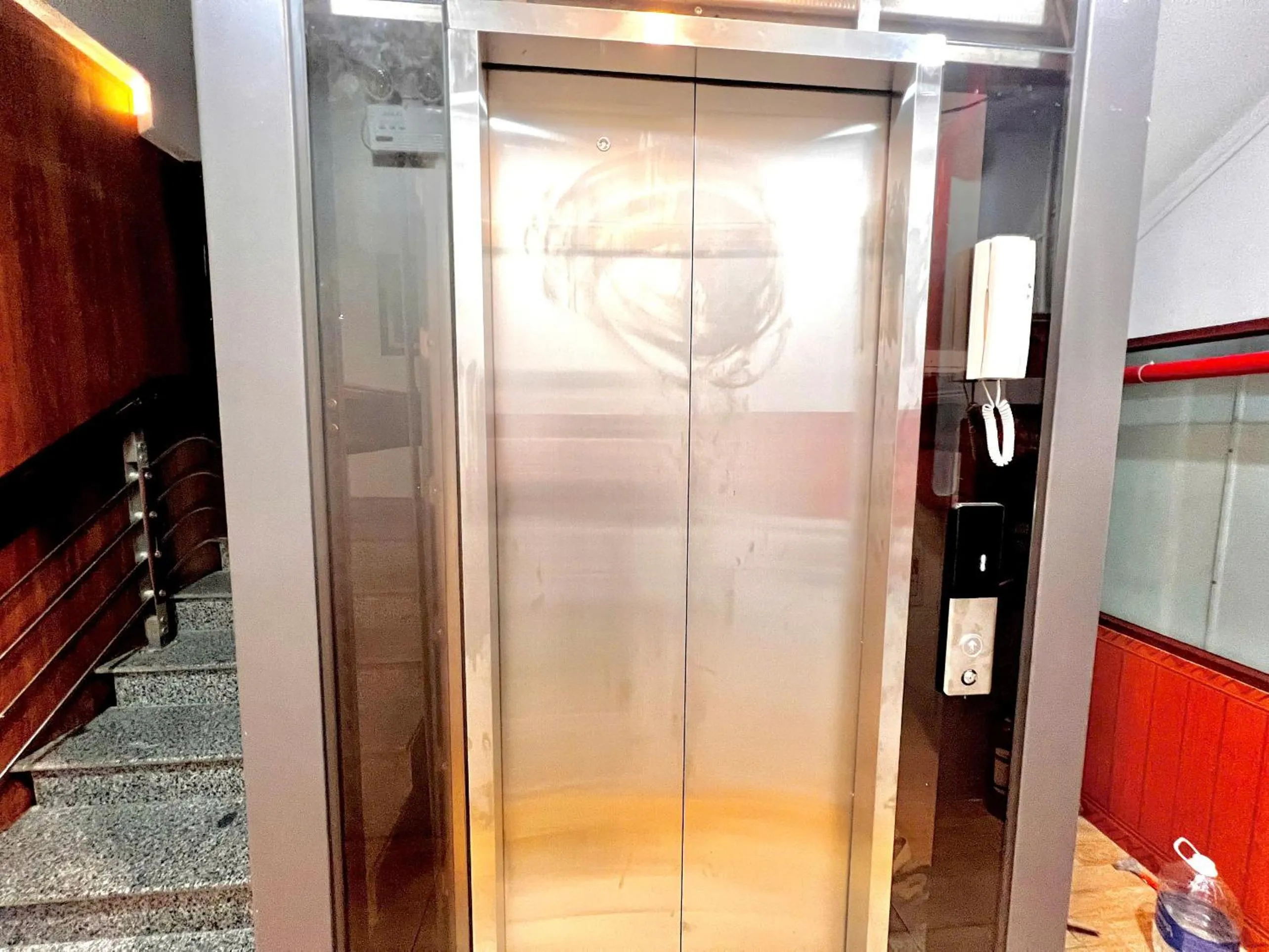 elevator in Noi Bai Sunflower Hotel