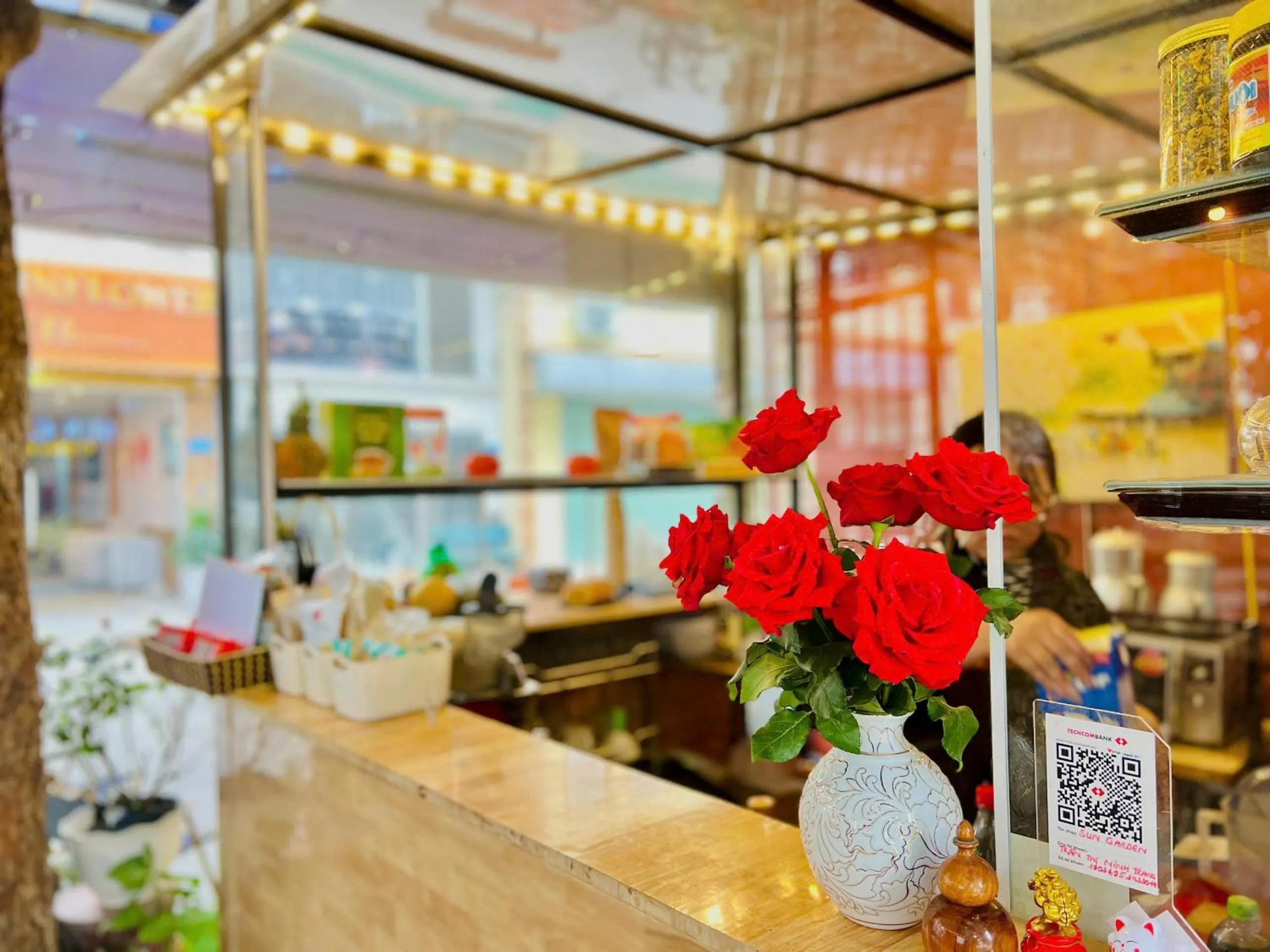 Restaurant/places to eat in Noi Bai Sunflower Hotel