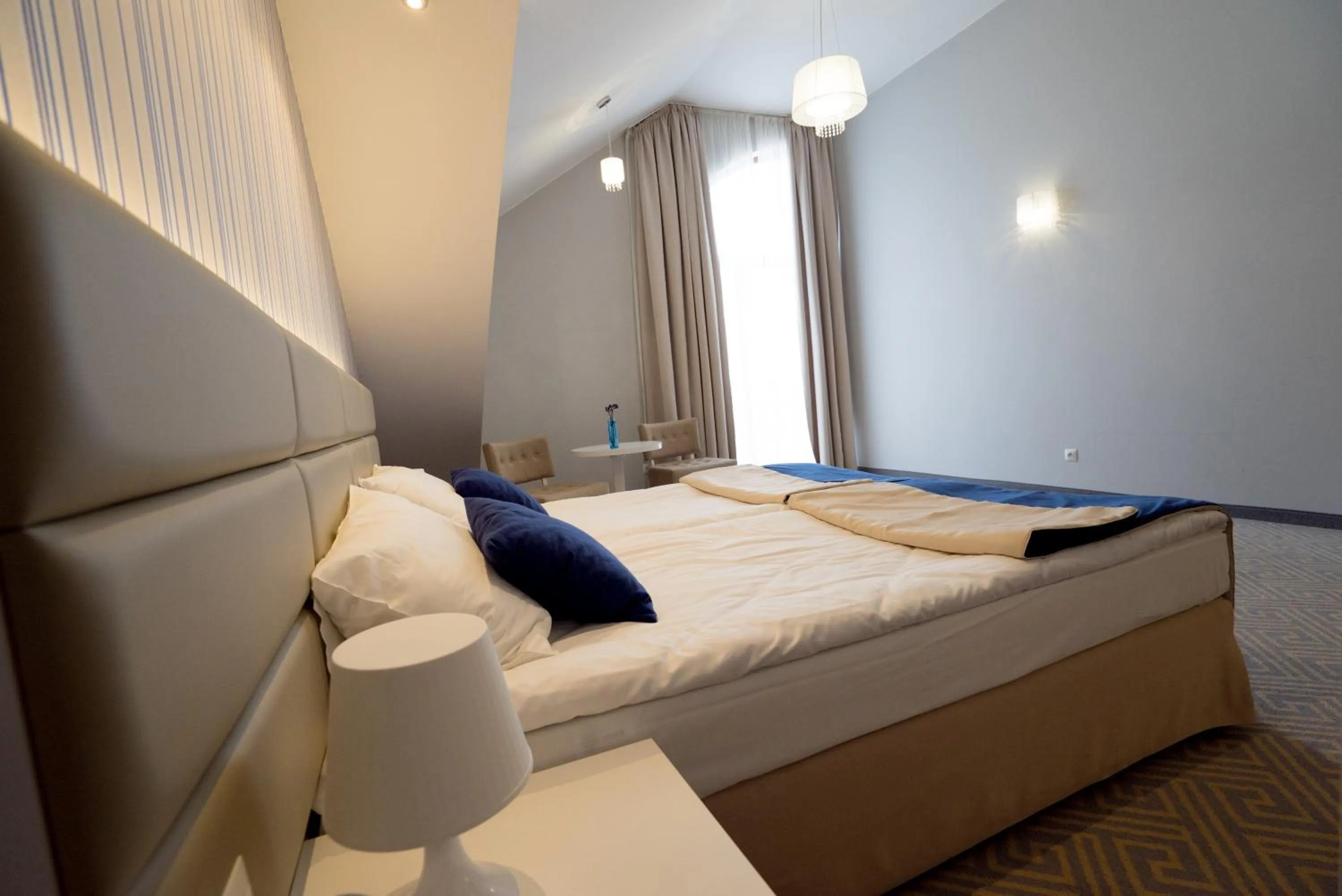 Property building, Bed in Hotel Aleksandria