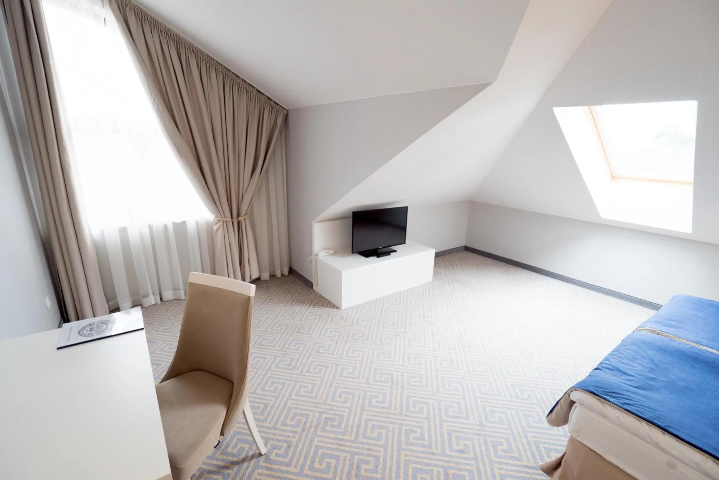 Bed in Hotel Aleksandria