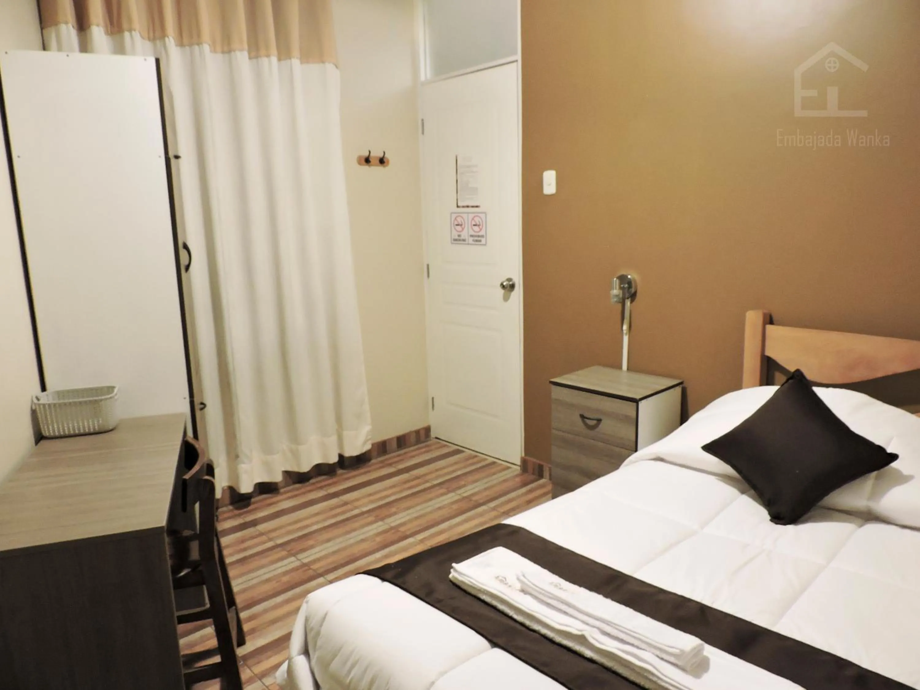 Photo of the whole room, Bed in EmbajadaWanka