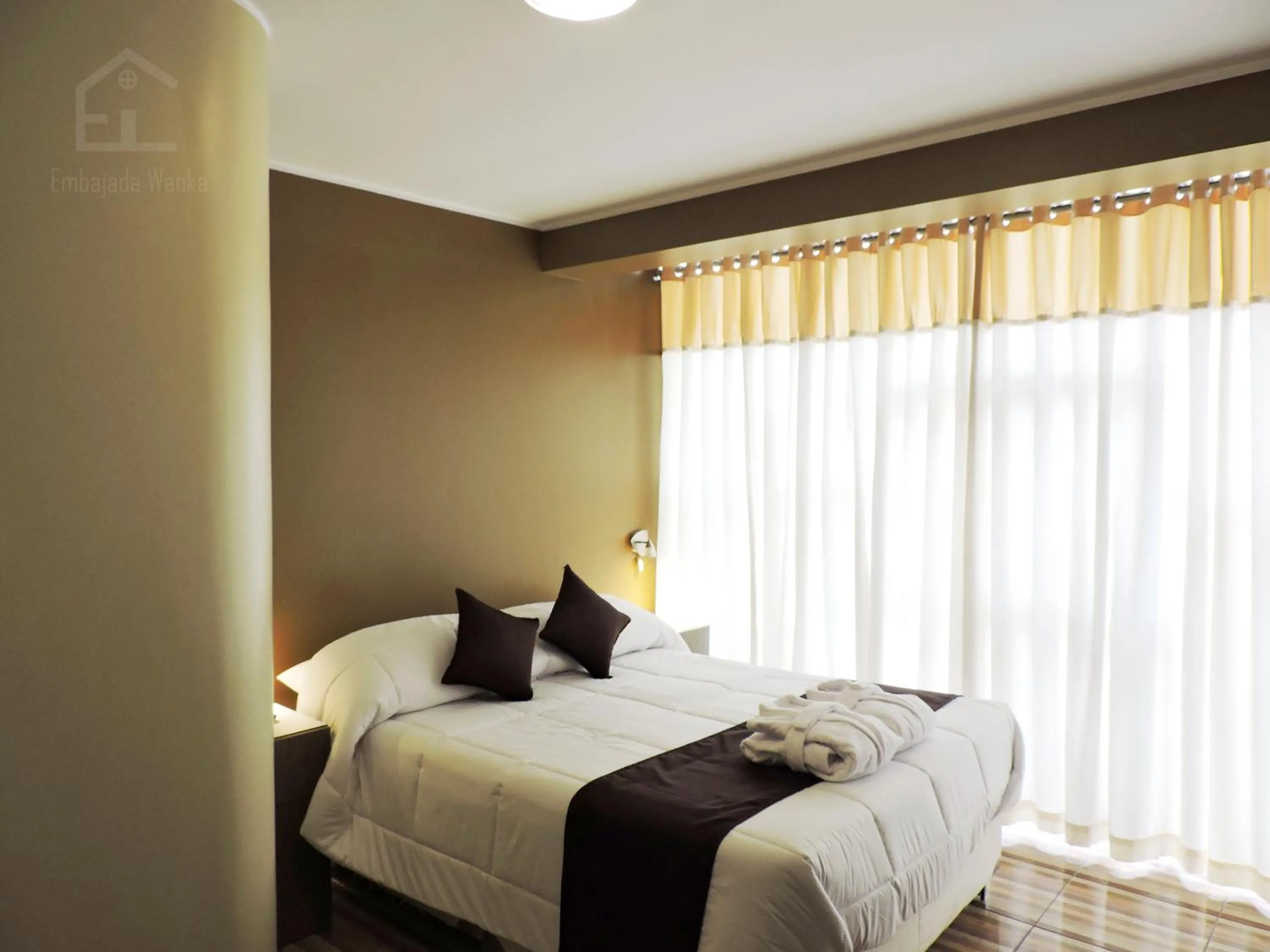 Photo of the whole room, Bed in EmbajadaWanka