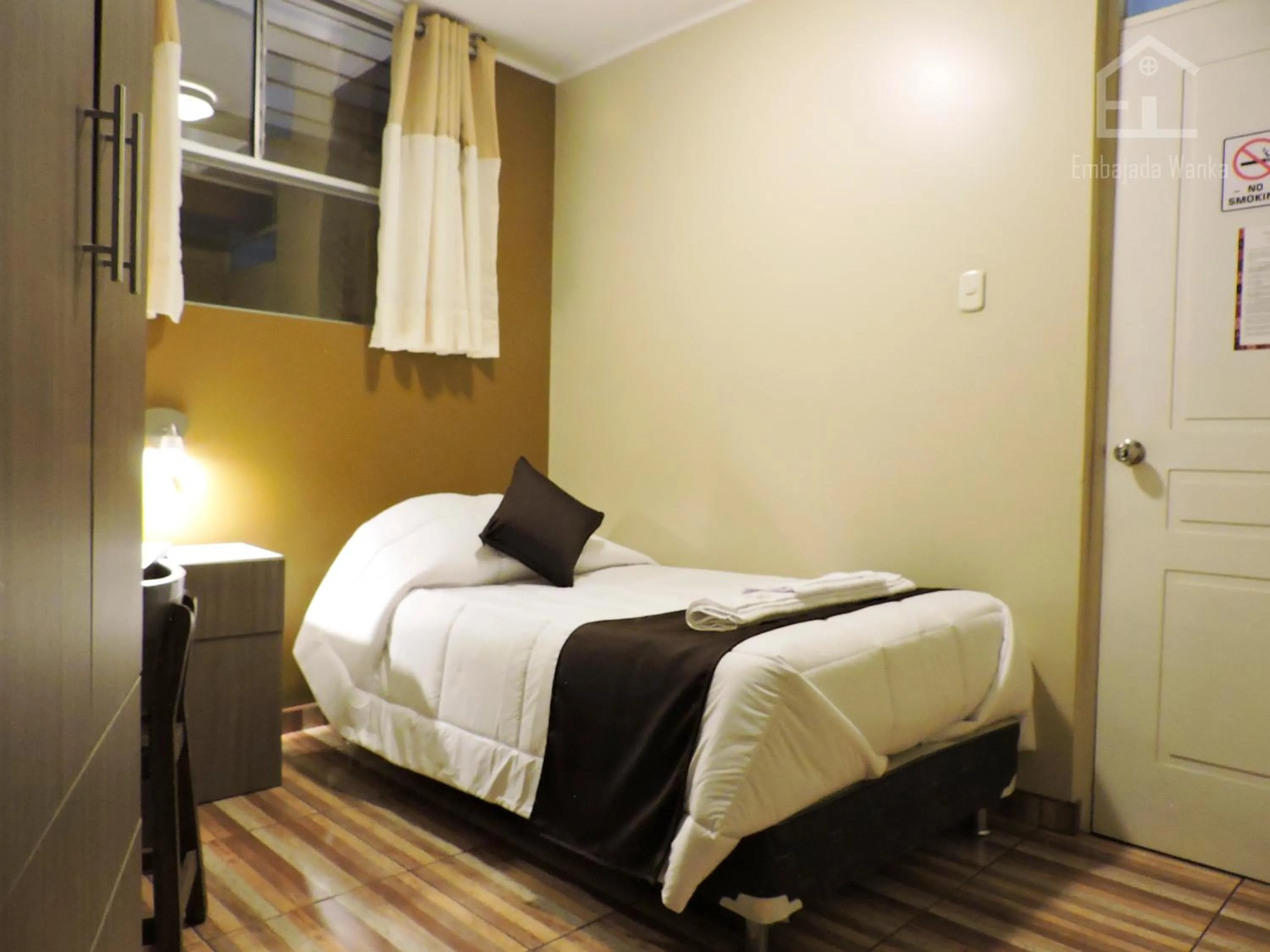 Photo of the whole room, Bed in EmbajadaWanka