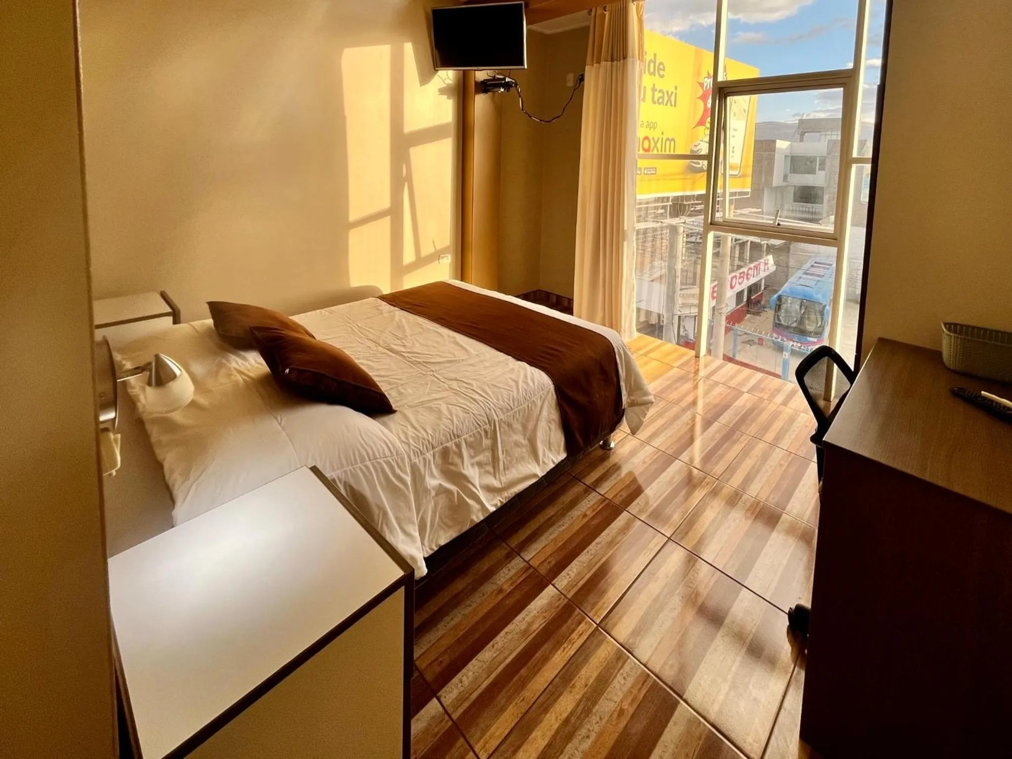 Photo of the whole room, Bed in EmbajadaWanka