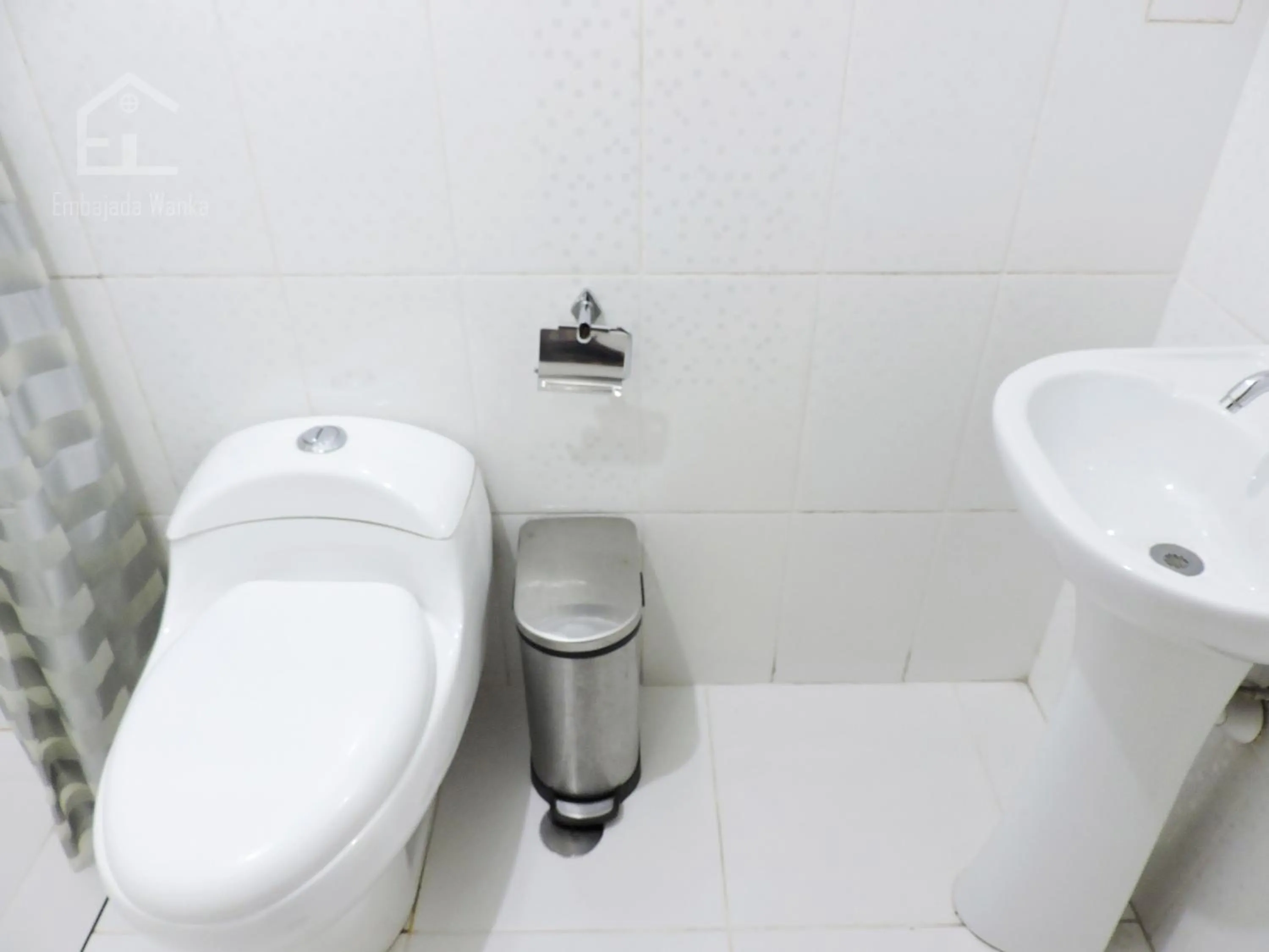 Bathroom in EmbajadaWanka