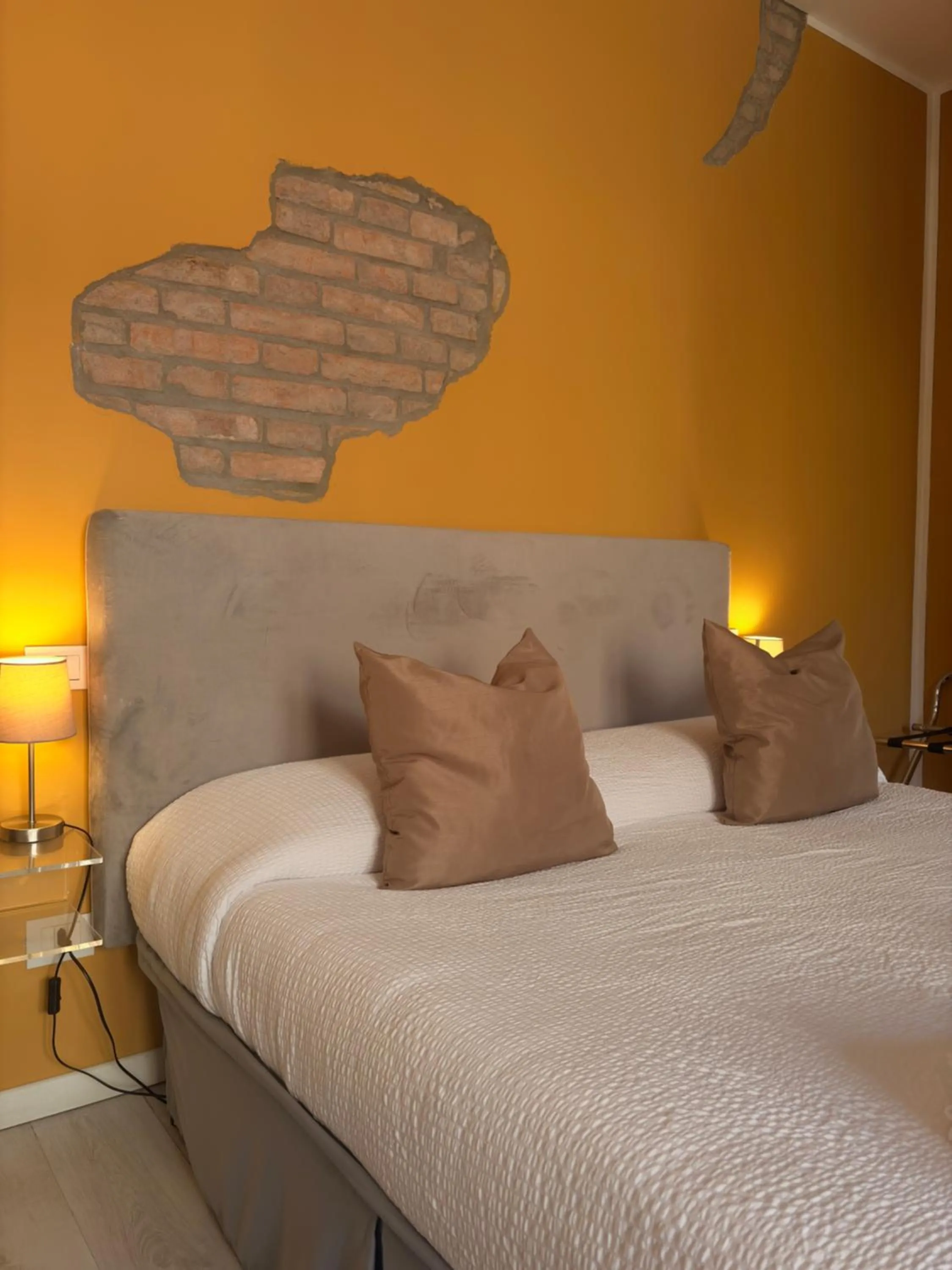 Bed in Forum Guest House FREE Private Parking