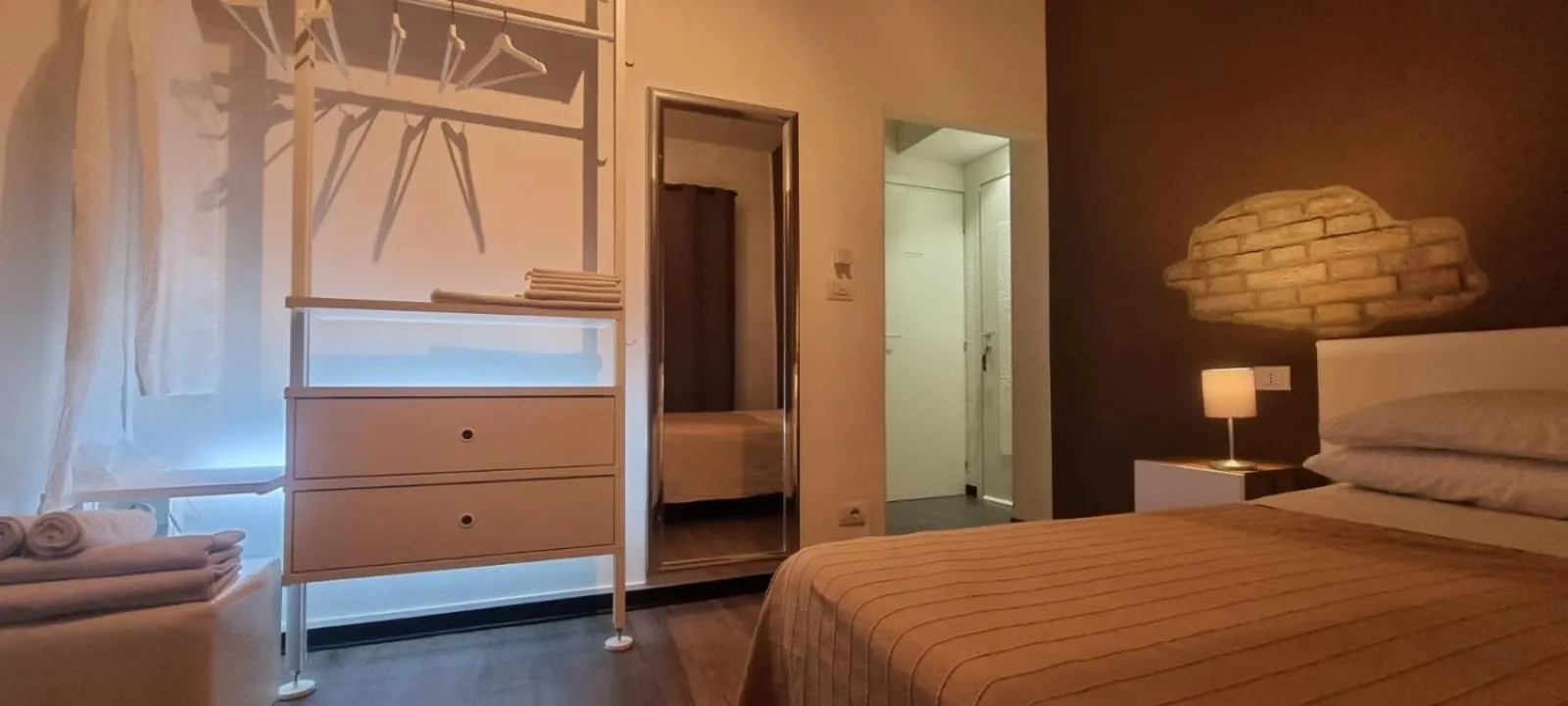 Photo of the whole room, Bed in Forum Guest House FREE Private Parking