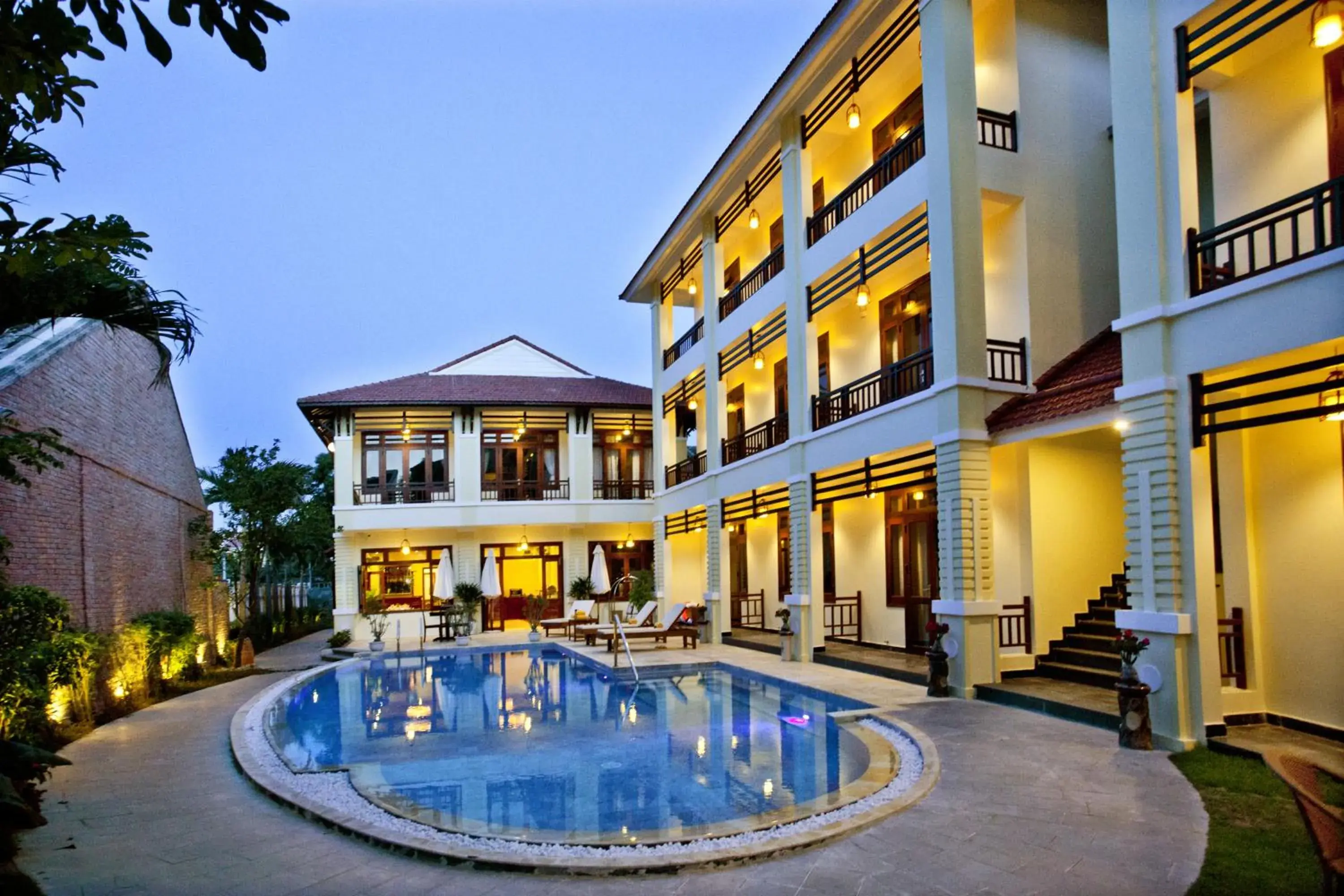 Pool view in Hoi An TNT Villa Pool view in Hoi An TNT Villa