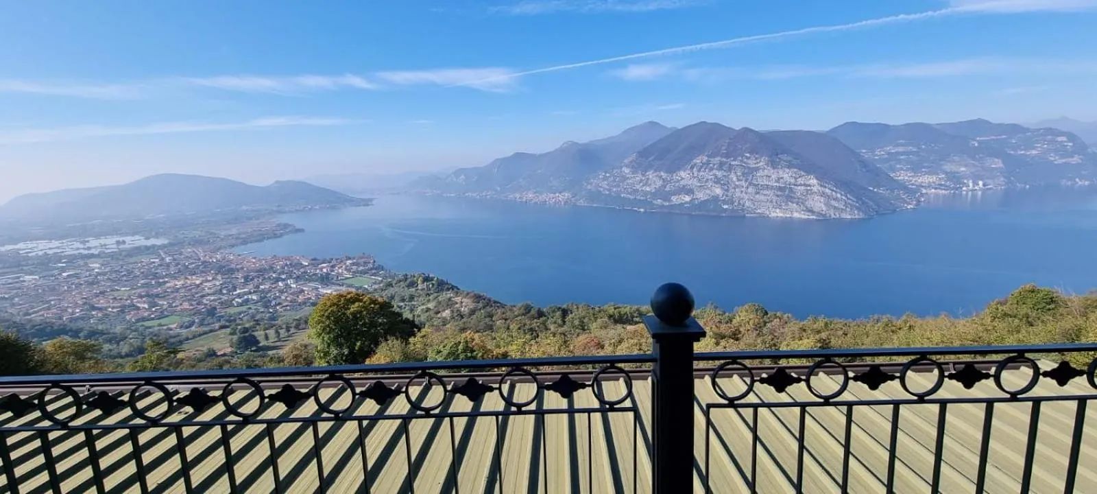 Lake view in Relais I Due Roccoli