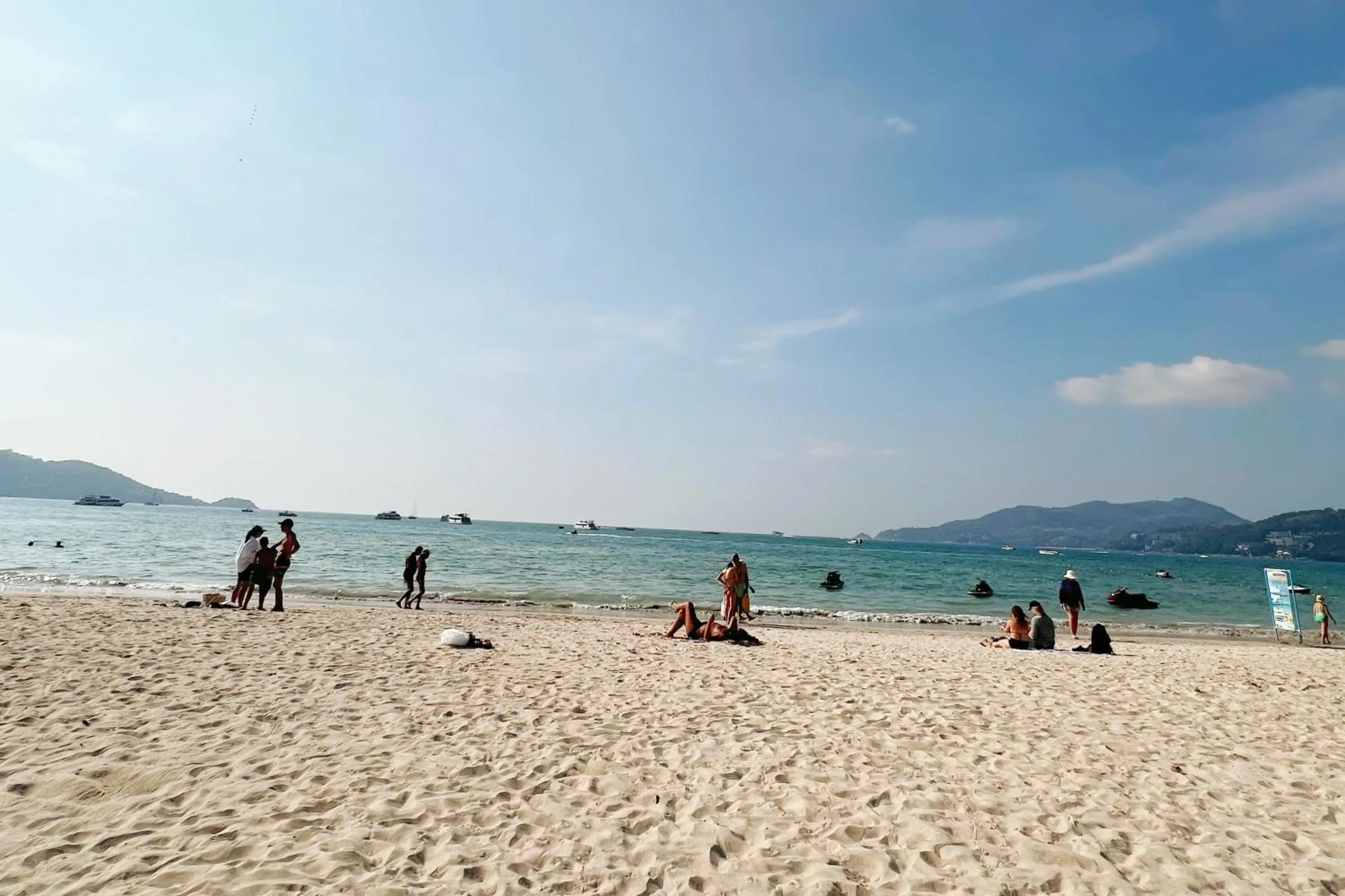 Beach in SJ Beach House Patong