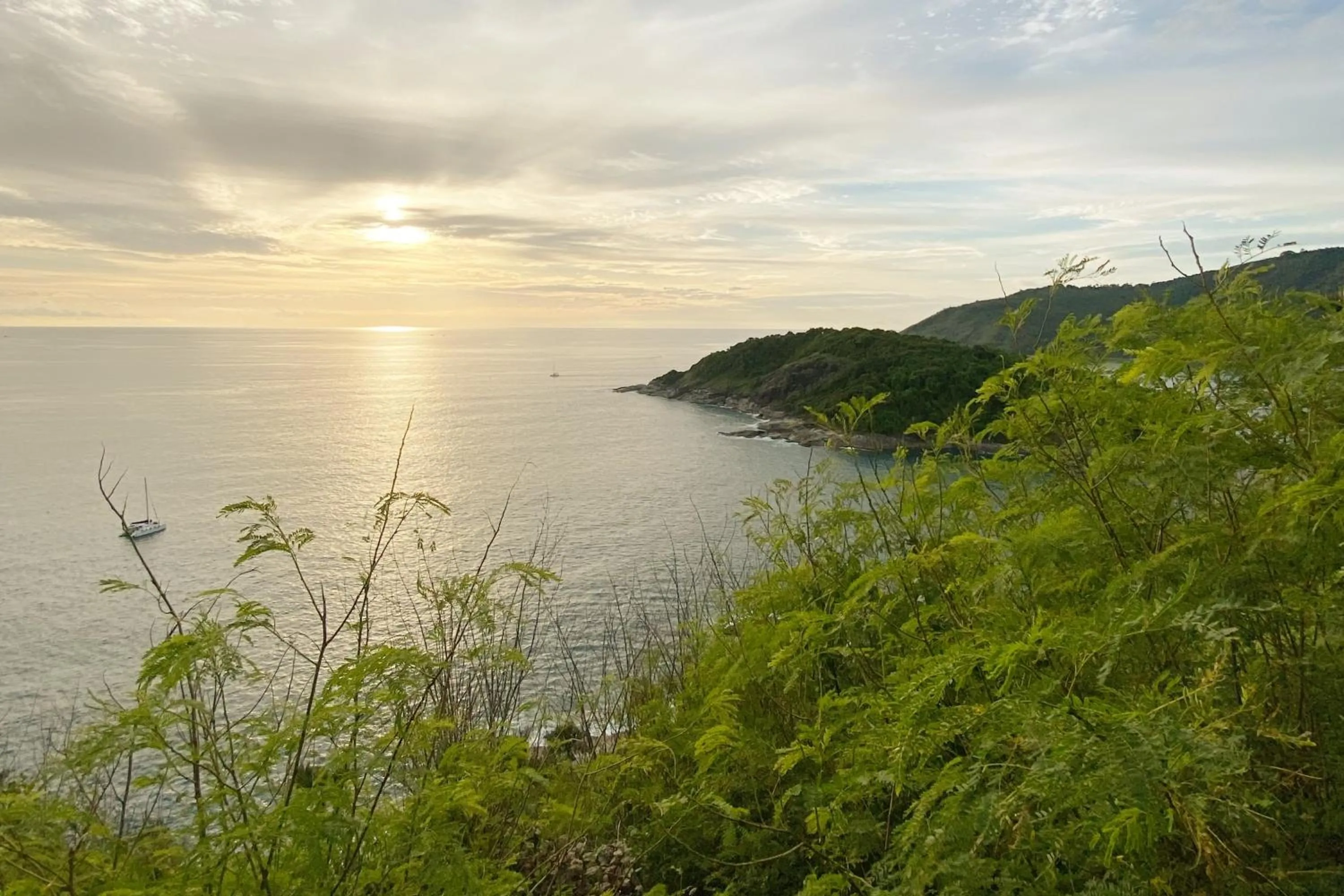 Mountain view in SJ Beach House Patong