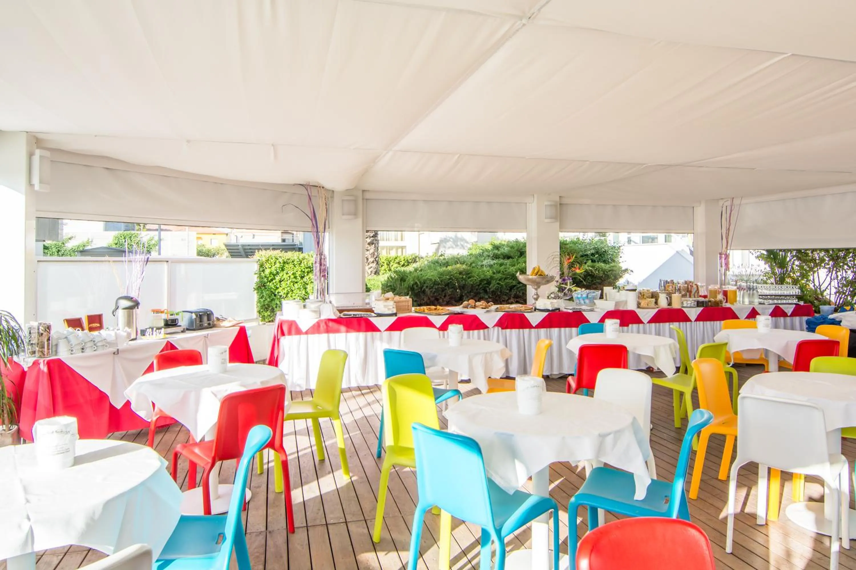 Patio in Hotel Metropol