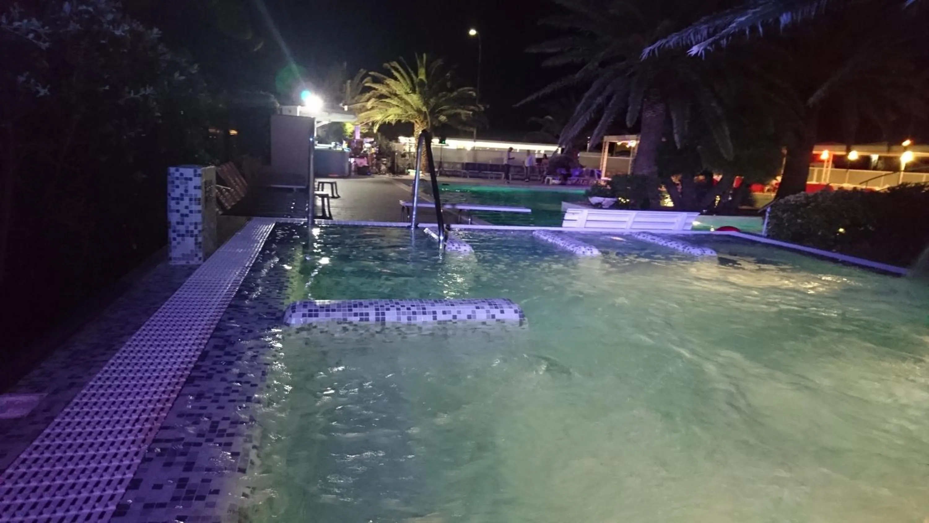 Hot Tub in Hotel Metropol