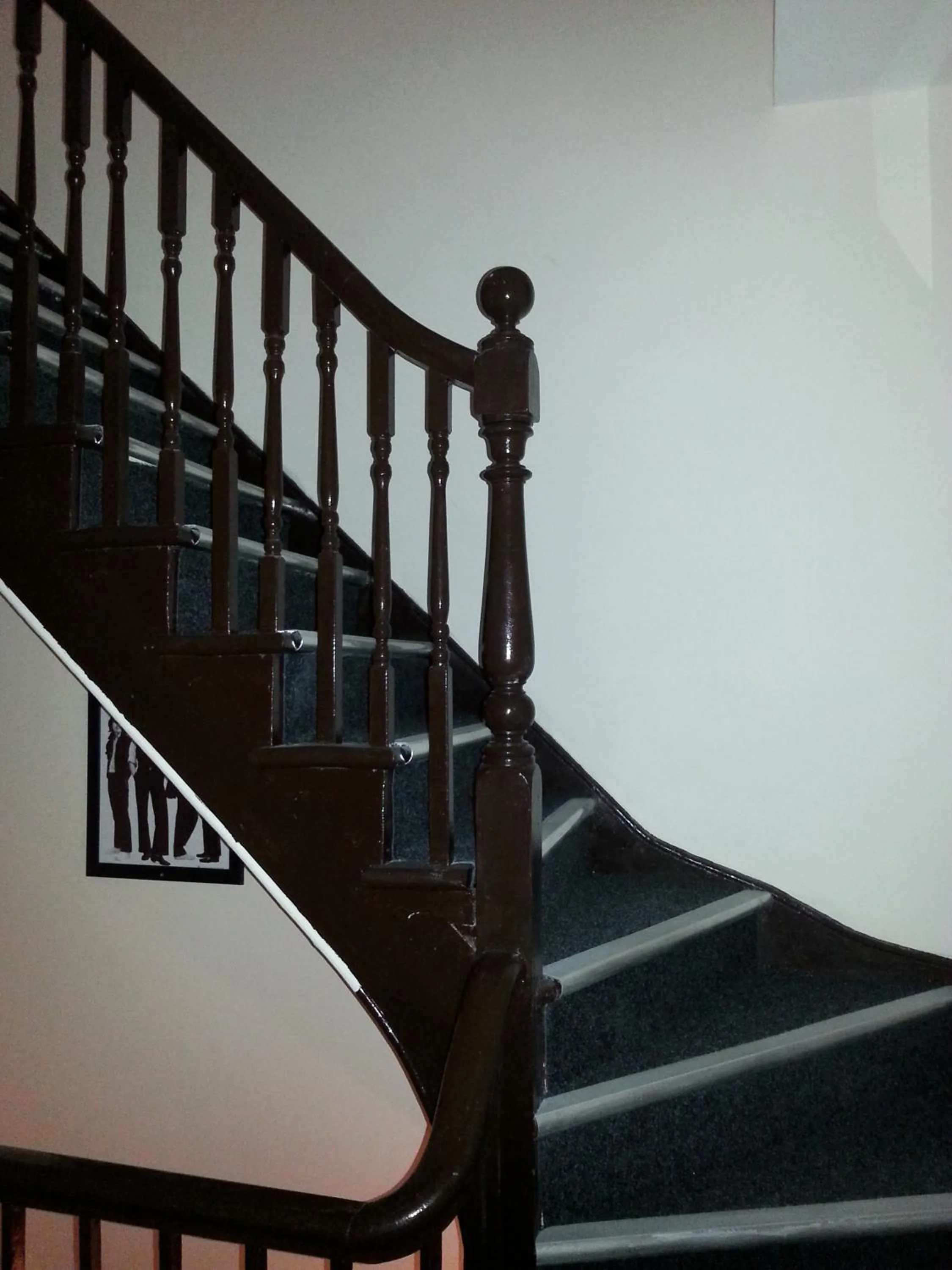 Decorative detail in Budget Hostel