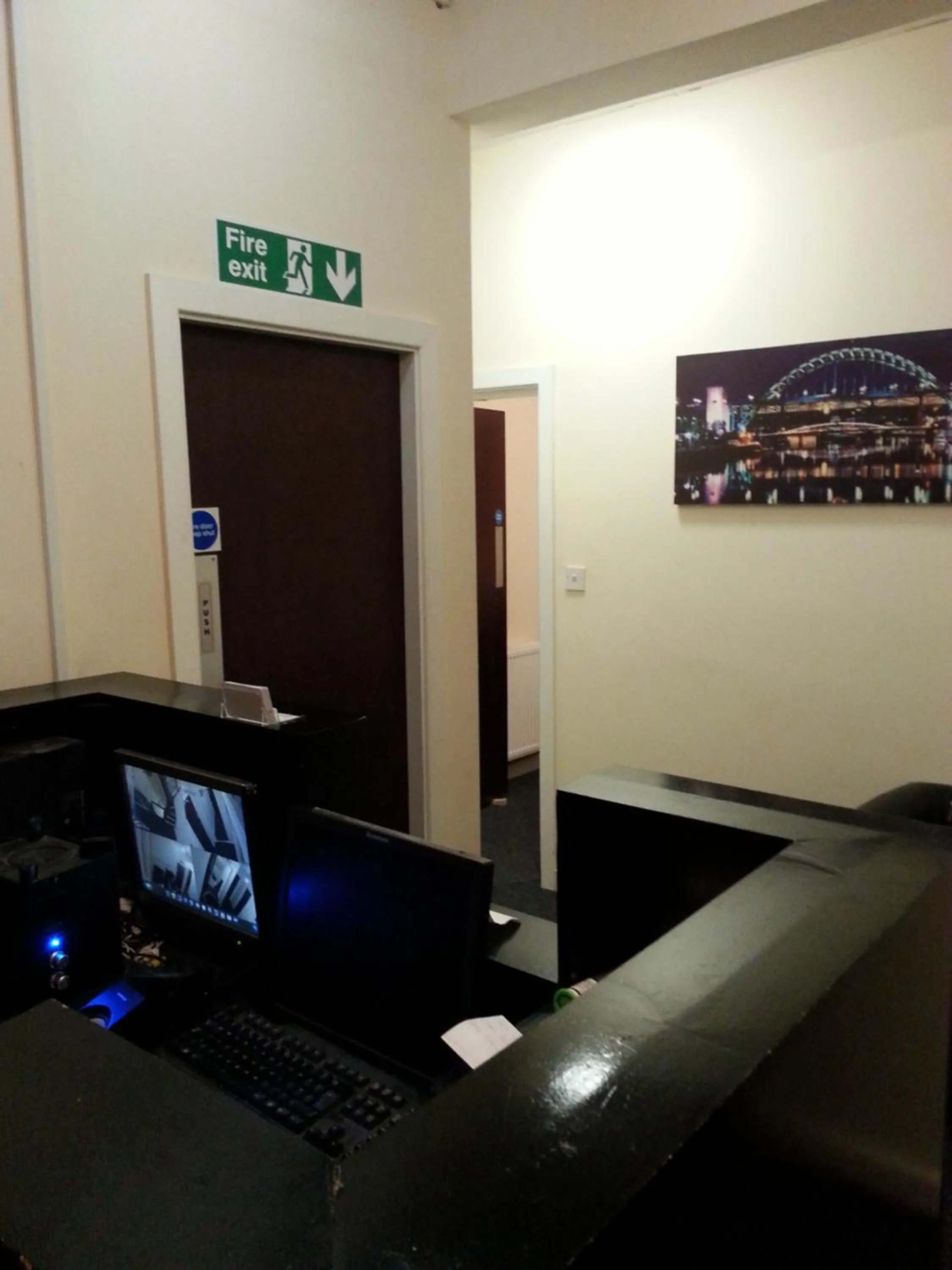 Business facilities in Budget Hostel