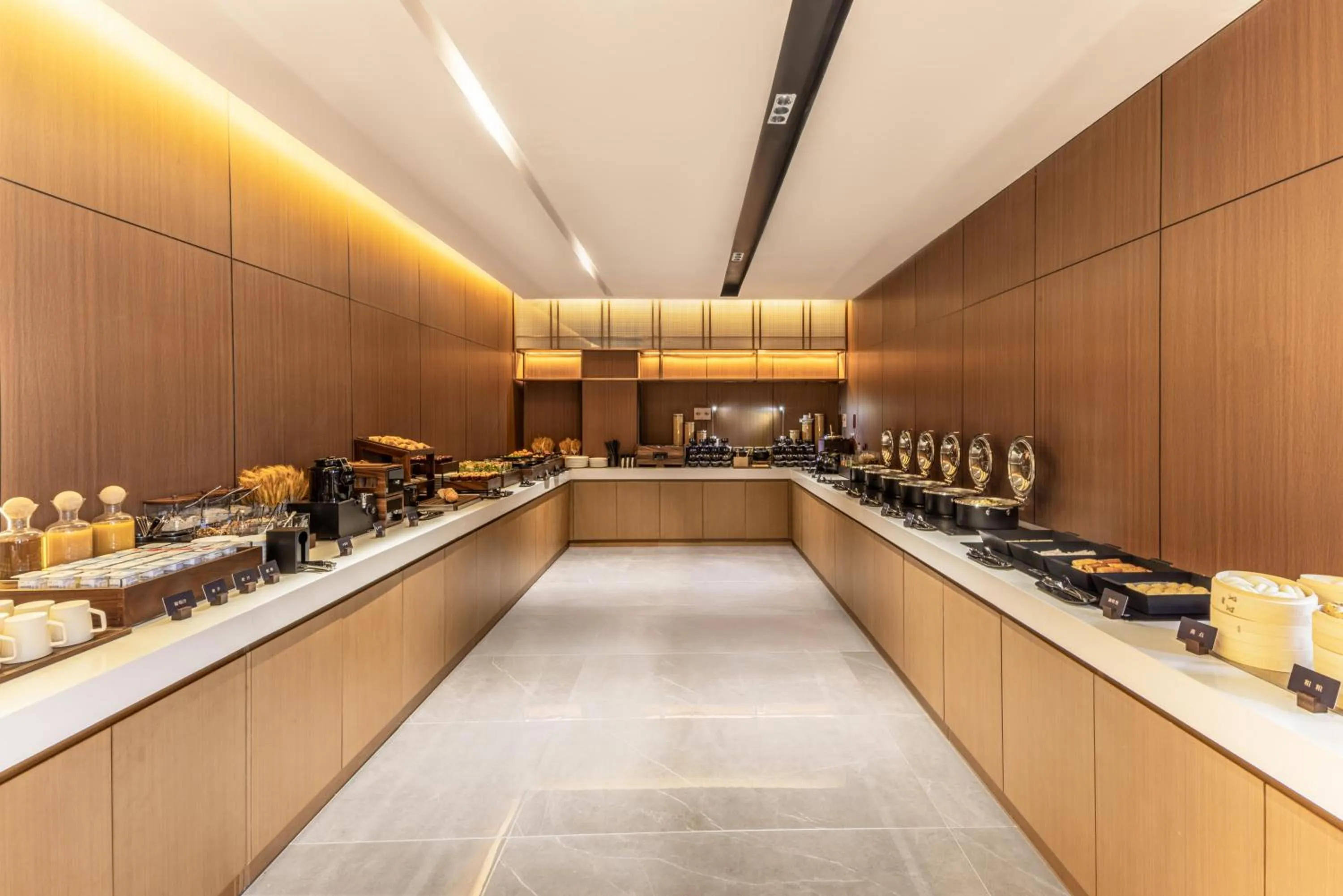 Restaurant/places to eat in Atour Hotel Hangzhou Xiaoshan Airport Airport Town