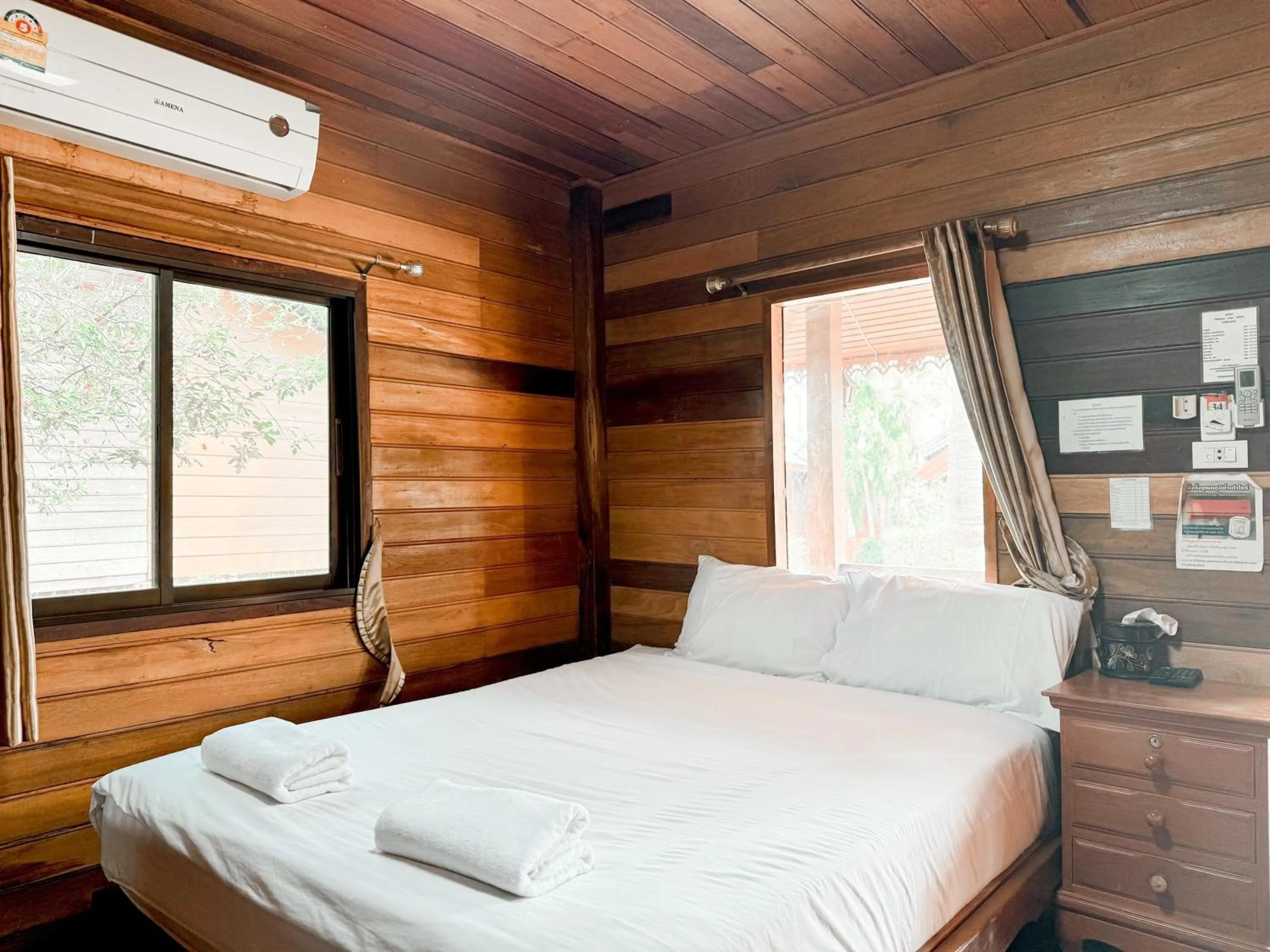 Bed in The Northern View Hotel