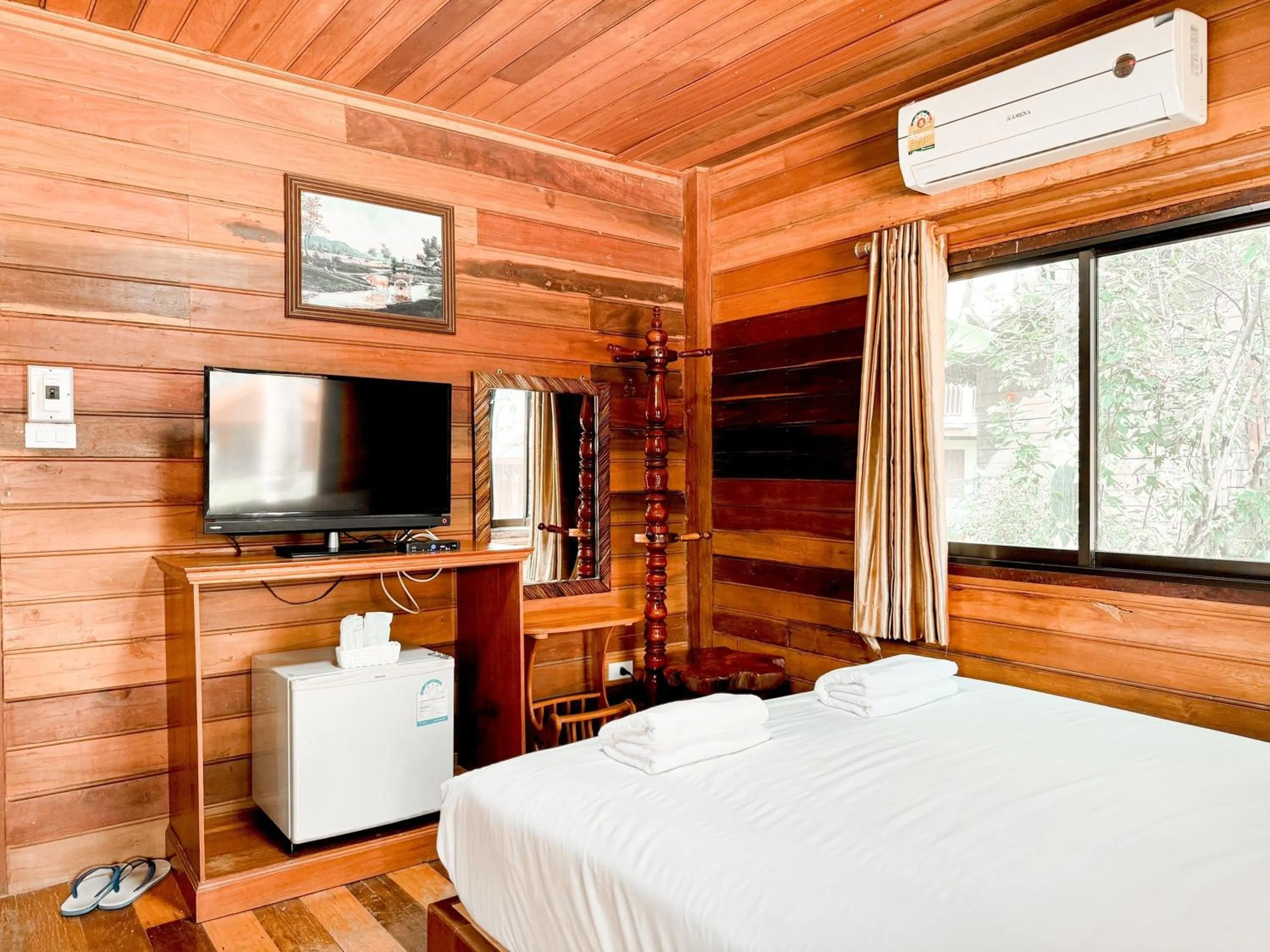 Bed in The Northern View Hotel